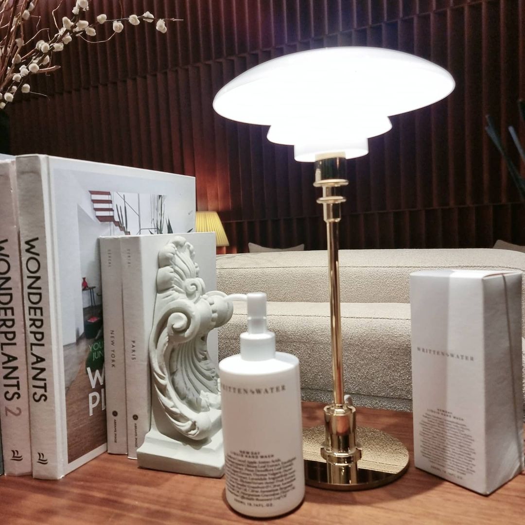  “#협찬 . 손세정이 너무나도 중요한 요즘이죠^^ 전성분 그린등급의 안전하고 깨끗한 성분의 핸드워시에요 👉편백나무, 유칼립투스, 소나무 추출물로 깨끗하게 케어하고 보습과 진정에 도움을 줍니다. 👉항균과 소취에 탁월한 원료적 특성이 있는 이 나뭇잎…”