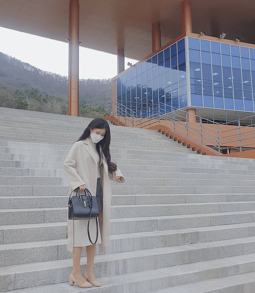  “#협찬 #광고 브랜드쉐어✨ 국내 최초 명품리셀마켓! 명품 패션템 거래로 특성화되어있는 앱이라서 그냥 중고마켓보다 나은 듯. 명품거래는 요기서 하자⬇️ @brandshare.magazine #브랜드쉐어 #명품리셀 #중고거래앱 #ysl #입생로랑…”