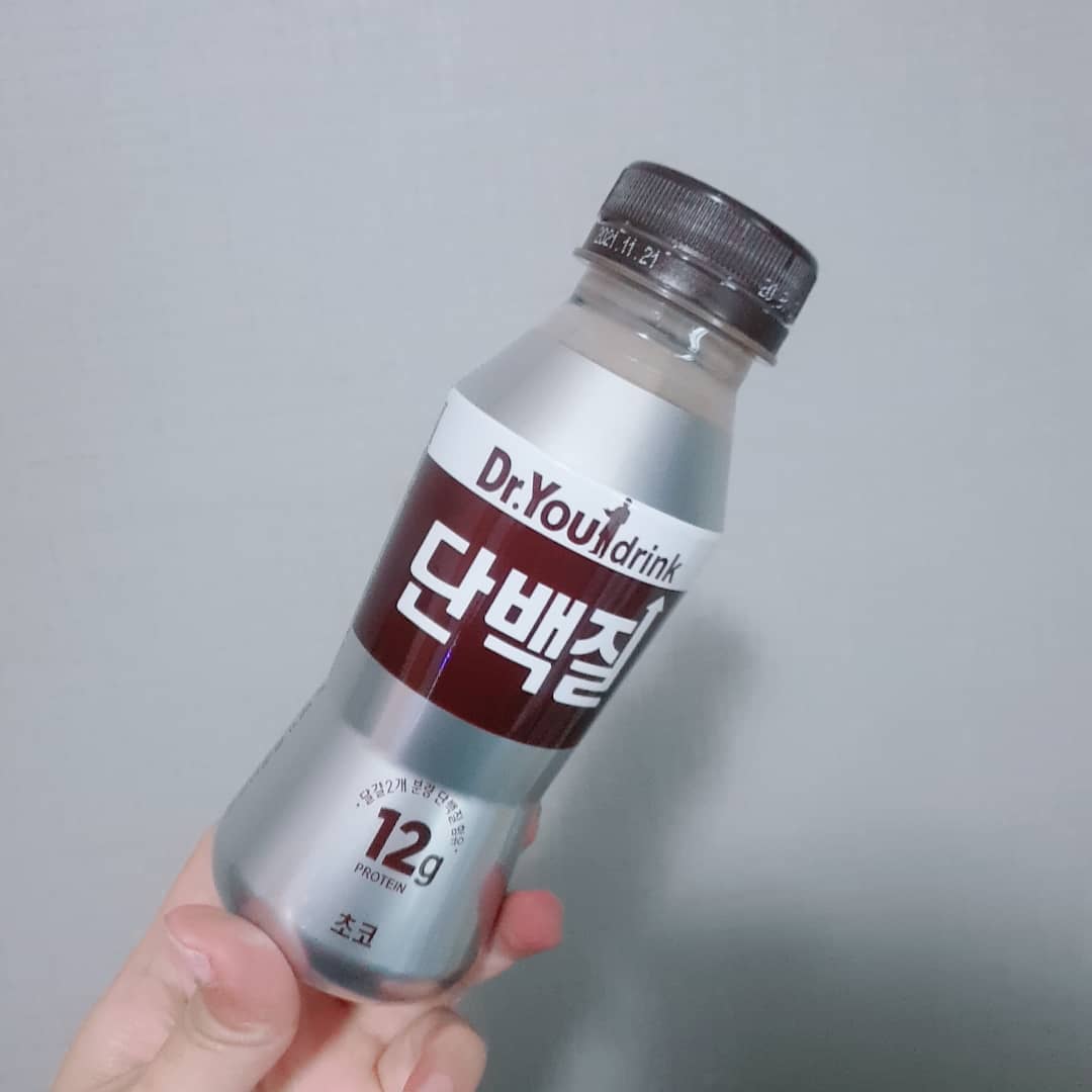 오늘 아침은 단백질 드링크♡

#닥터유드링크단백질#다이어트그램#다이어트중#단백질식단#단백질쉐이크추천#다이어트기록#다이어트그램#다이어트메뉴#닥터유드링크#닥터유드링크단백질챌린지#닥터유단백질초코#닥터유단백질음료#일상그램#소통스타그램#일상기록