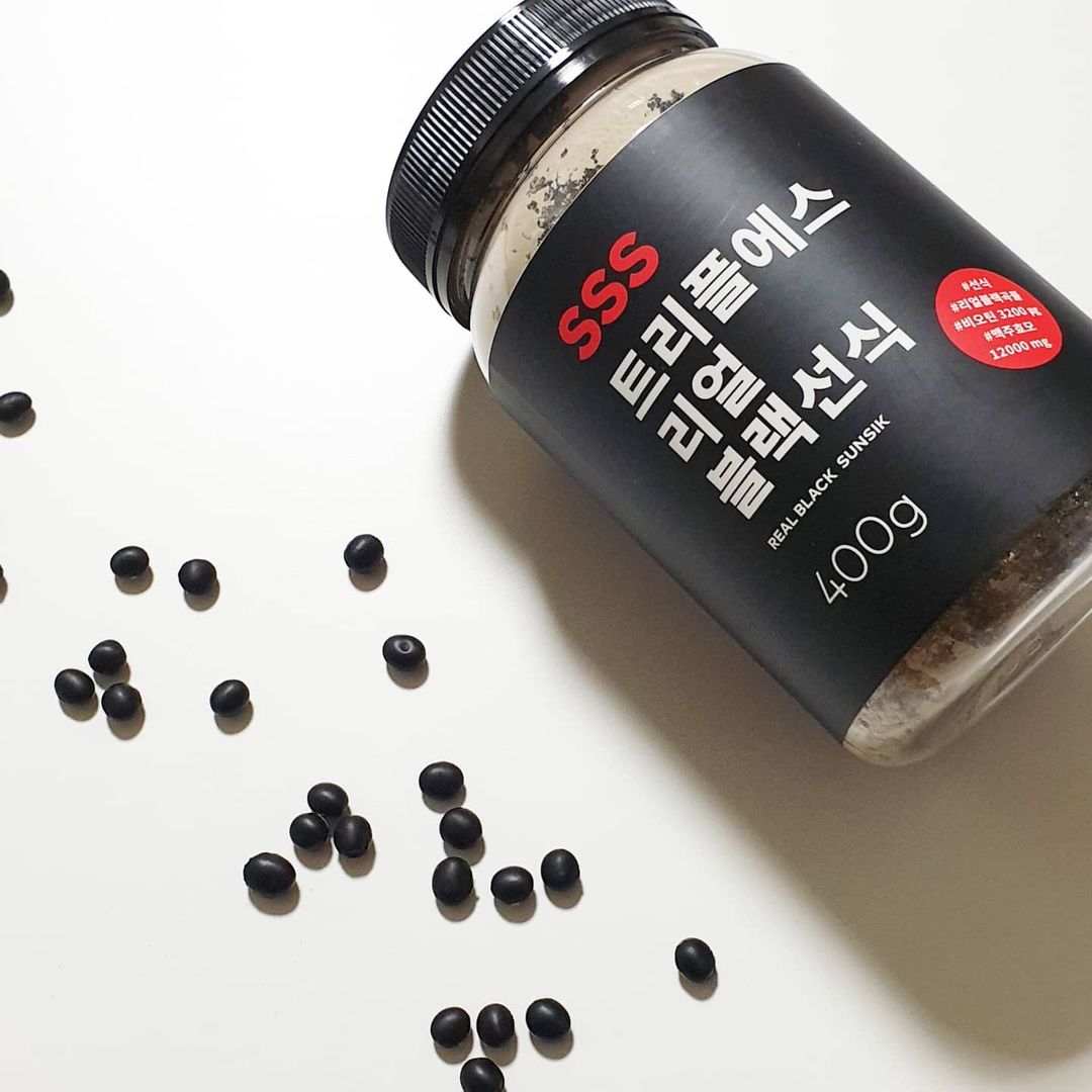  “#협찬 ⠀ ⠀ 밥보다 아침 잠이 더 좋은 아들 🙎‍♂️ 이번주는 학교간다. ⠀ 우유넣고 선식넣고 흔들기만 하면 고소하고 든든한 아침완성~ ⠀ 호로록 먹여보내니 엄마 기분이 좋네^^ ⠀ 찬우유에도 뭉침없이 잘 녹는다 부드러운 목넘김도 좋고 금방 배고플 줄…”