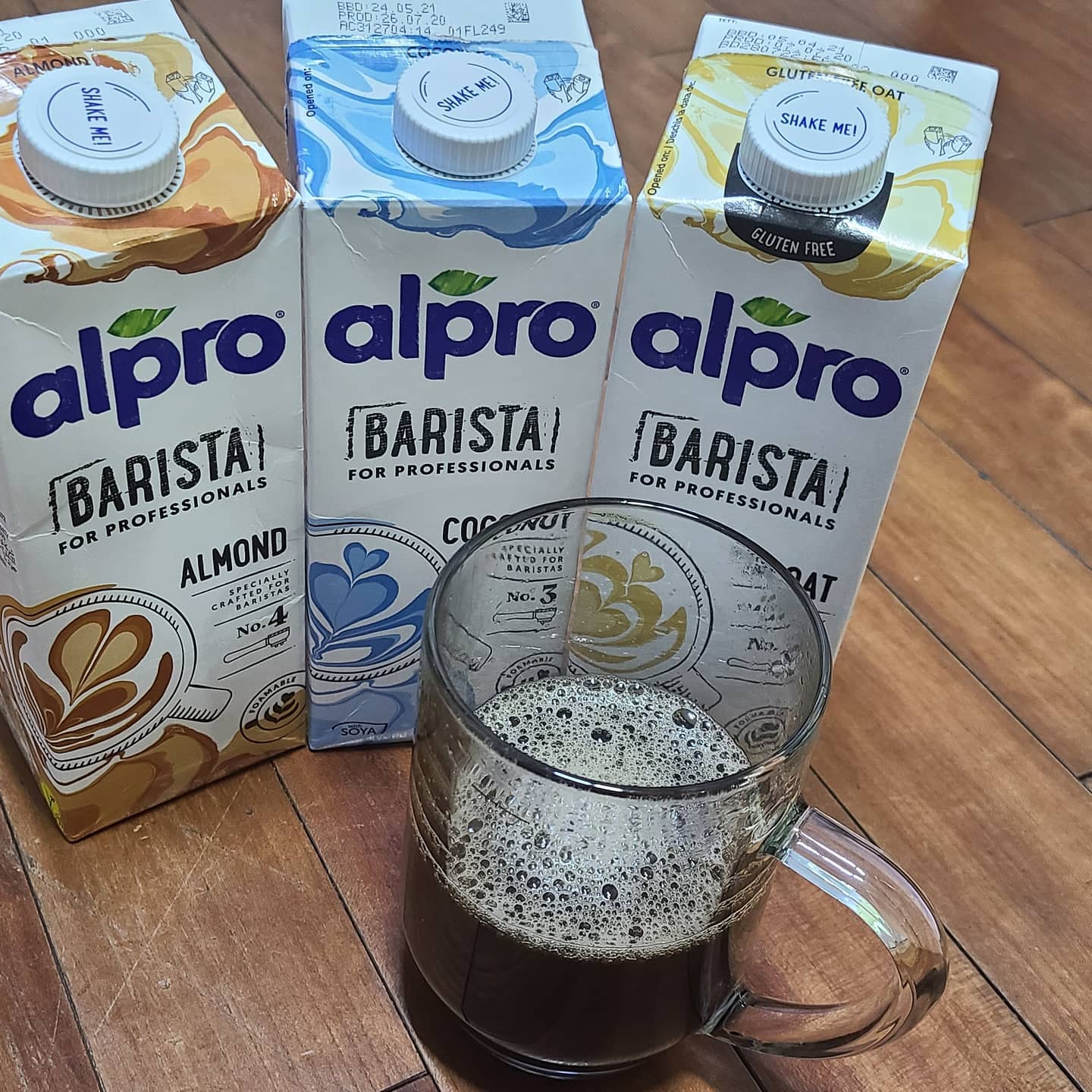 #협찬 alpro.barista.kr #알프로바리스타 #alprobarista
베트남에서 마시던 연유커피 코코넛커피 즐기고 싶었는데 코코넛 밀크 나온 것보다 더 맛있는 커피를 즐길 수 있었습니다
#알프로 #Alpro #식물성우유 #홈카페 #비건 #바리스타 #커피 #coffee #건강한커피 #락토프리