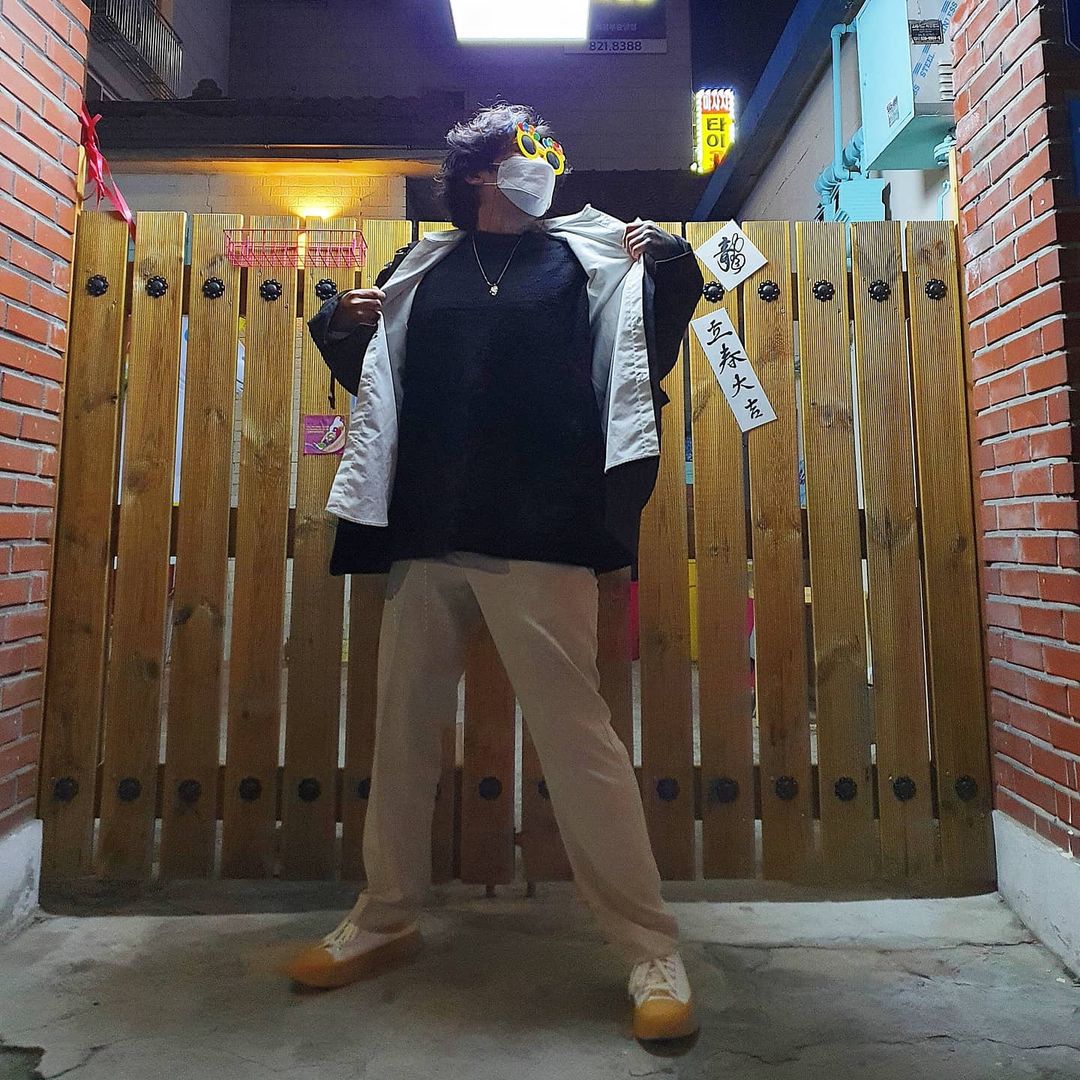  “#협찬 아주 감사하게 요즘 목걸이에 빠져있었는데 썹콘에서 협찬이 들어왔네요😊😊 썹콘의 이번 프로젝트는 각자의 개성고 색체를 존중하고 받아드리는 의미로 제작되었다고 하는데요😎😎 3월 한 달간 이벤트를 진행중이라고 하니 관심있으신분들은 한번…”