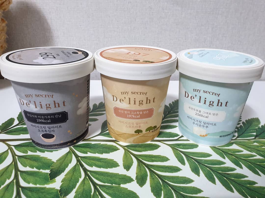  “#협찬 #제품제공 마이비밀 아이스크림🍦 제가 체험해본 맛은 오곡흑임자, 스위트마롱, 우리순두부에요😀 맛이 기존 아이스크림이랑 다른맛들로 구성되어있더라구요❗ ✔일반 아이스크림 설탕 함유량의 30% 밖에 들어있지 않아 다이어트 중에도 부담없이 먹을…”