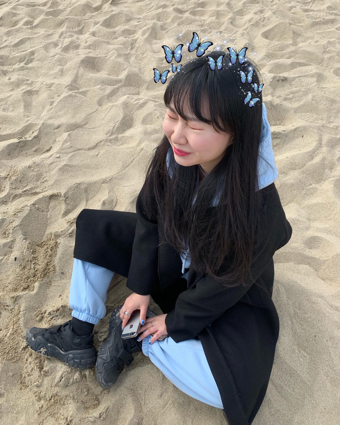 -ˋˏ ♡ ˎˊ-
#hbd #birthdaygirl
오널은 ~~~ 디두 행복 벌ㄸ ㅔ이 입니댜
넘치는 연락에 기분이 죠 ㅎ ㅏ
이때다 싶어 연락하십시오
사랑 고백할 수 있는 기회입니댜 크큭