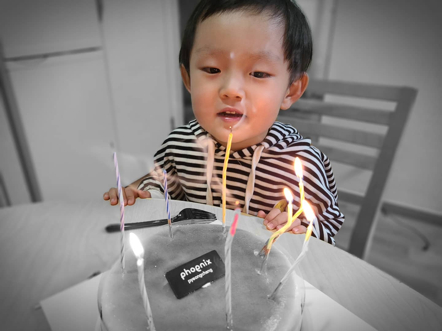 HBD❤
.
언뜻보면 쭈니 생일같지만
초갯수가 35 ㅋㅋㅋ
축하해주신분들 모두 감사❣
.
내생일이지만
쭈니가 고른 치즈케잌과 
초의 절반은 본인이 끔 ㅋㅋㅋ
.
#아이고 사랑스런 아덜💕
#생일파티 #평창 #휘팍 #생일여행
#0404 #HBD #35번째생일 #감사해요