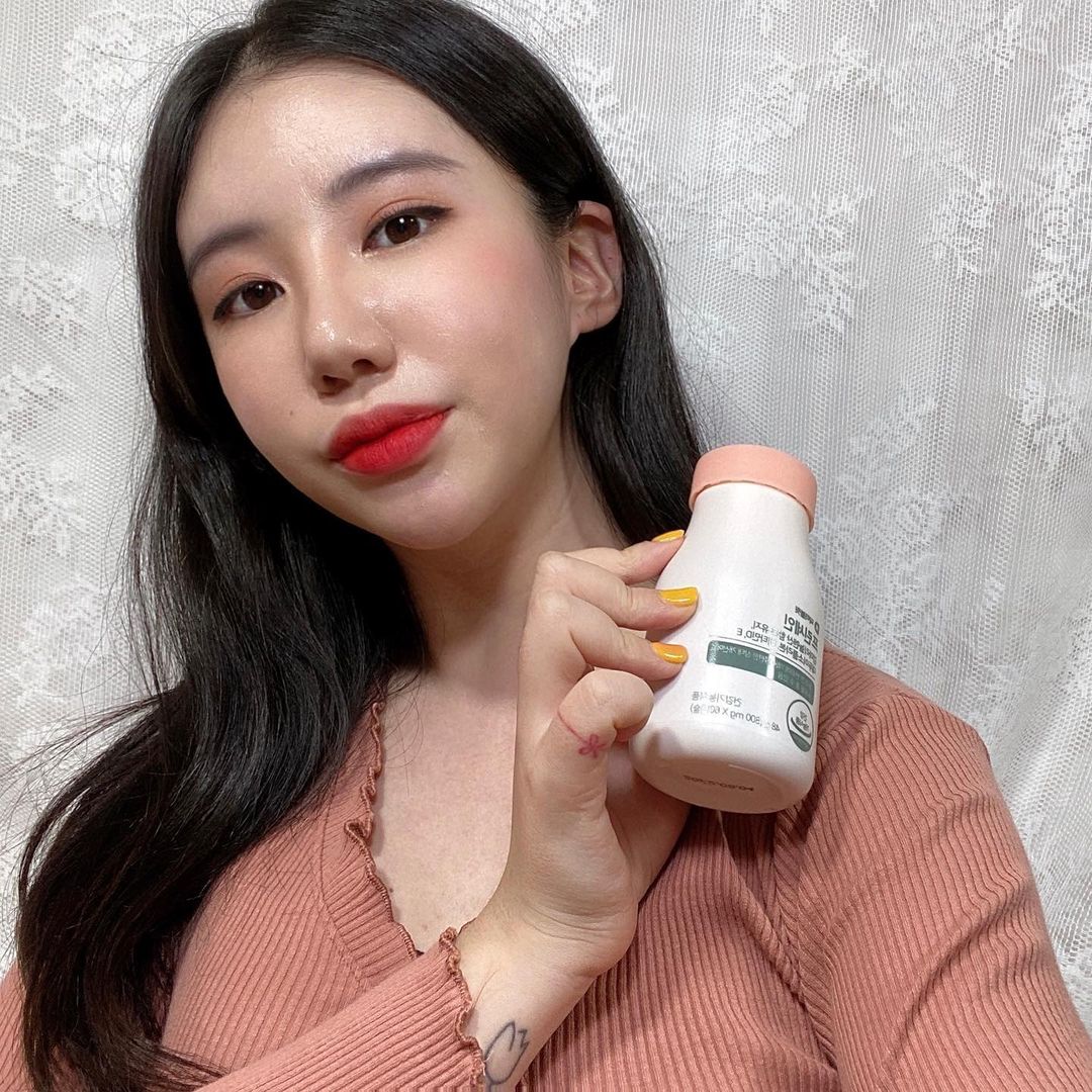  “#협찬 #광고 🌸 닥터블릿 프린세인 🌸 여자들을 위한 여성전용영양제 ! 월경 전 변화에 의한 불편함 개선에 도움을 주는 건강기능식품이에요 :) 면역과민반응에 의한 피부상태 개선에도 도움을 주고 비타민D와 비타민E가 함유되서 월경 전 예민함을…”