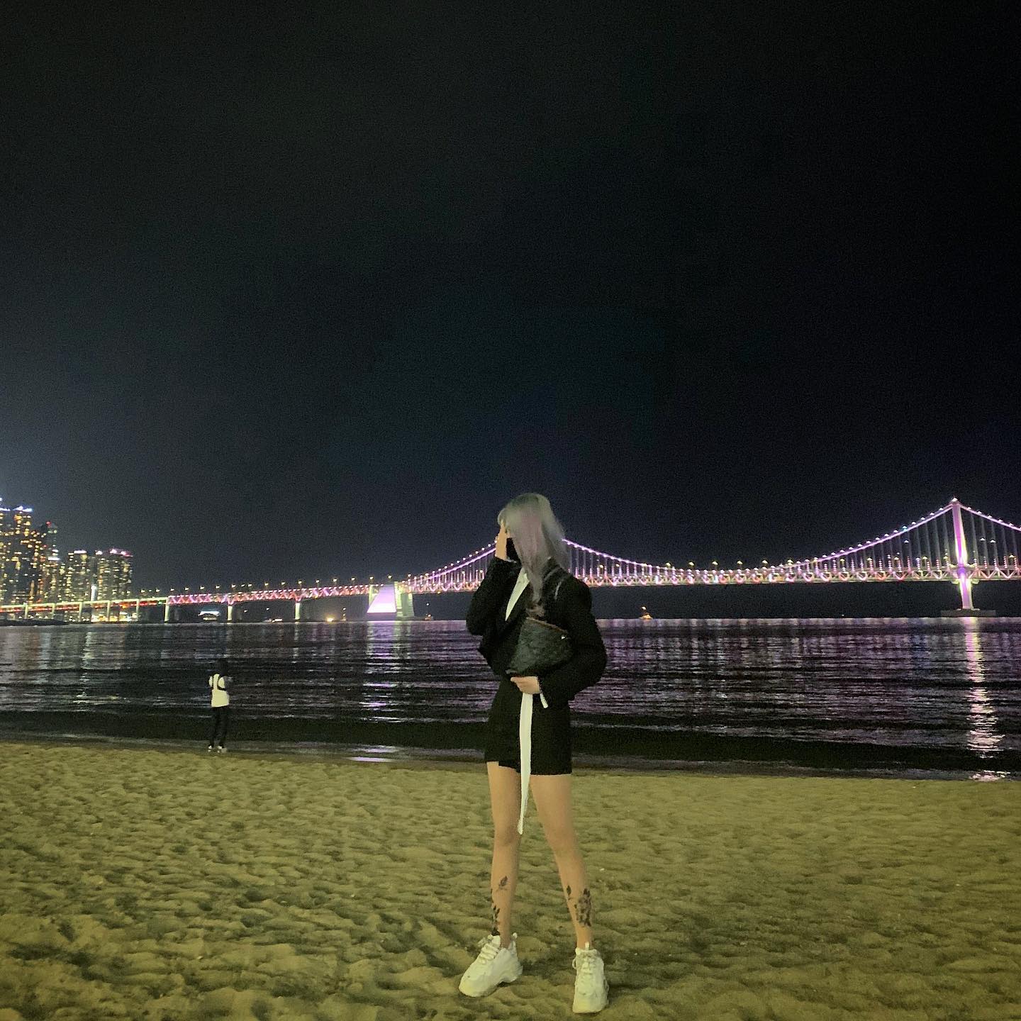 교복컨셉으로 입었는데 너무 블랙이라 #일수꾼 ㅠㅠ😭😭