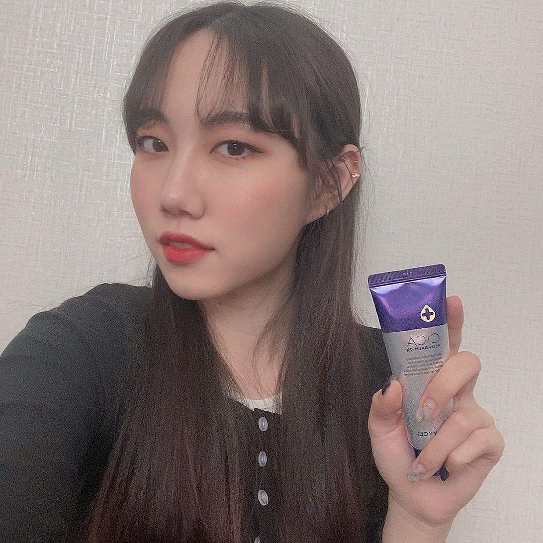  “#협찬 요즘 기본캠으로 사진 찍을 맛나게 도와주는 #듀이셀시카플크림 ღ 화장 전에 기초 제품에 곁들여주면 매끈하게…”