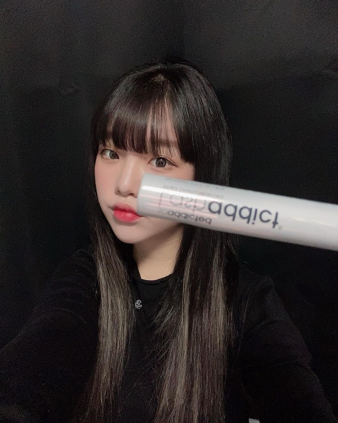  “#협찬 속눈썹 건강을 위해 자체 개발 나노 펩타이드 성분 함유⋆⁺₊⋆ 속눈썹 영양까지 관리하면서 속눈썹이 뭉치지 않고 길게 유지할 수 있는 제품인 것 같아요! 바르면서 컬링은 물론 예쁜 속눈썹을 완성할 수 있었어요!ฅʕ•̫͡•ʔฅ 마스카라없이…”