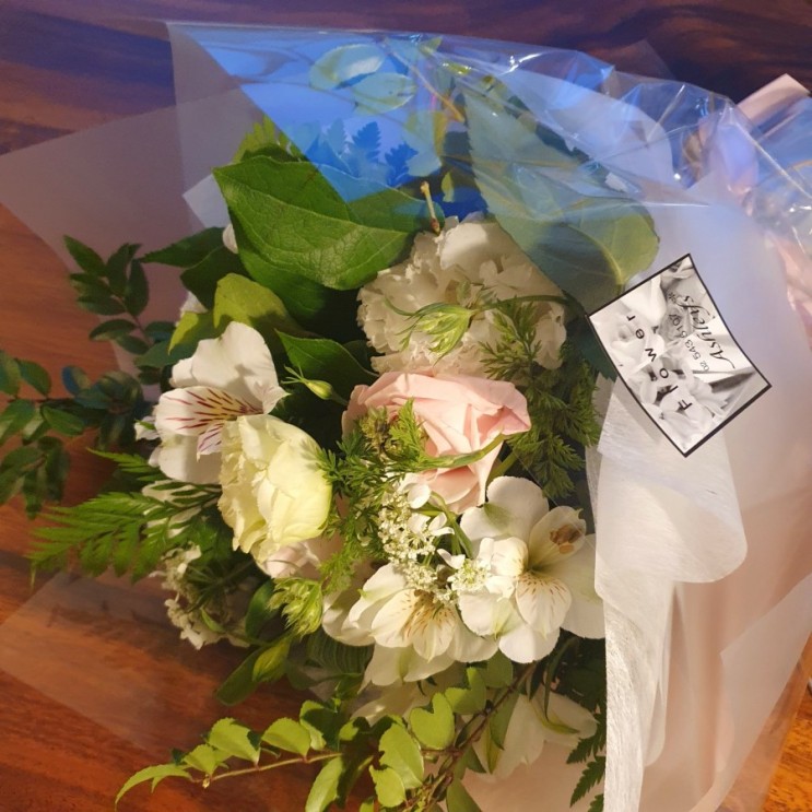 [청담동 꽃집] 센스있는 청담동꽃집 애쉴리즈 - 꽃으로 집안 인테리어하기 :)
