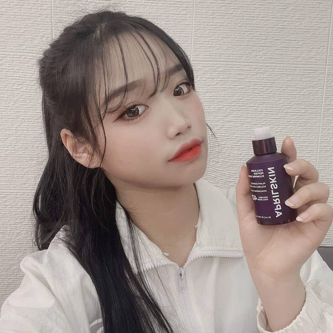  “💜 + 에이프릴스킨 코어탄력세럼 💜 - 콜라겐 펩타이드 코어탄력세럼은 보라색 콜라겐으로 속부터 쫀쫀하게 탄력을 끌어올리는 코어탄력세럼 !!! 💜 - 실제 인체적용시험을 통해 확인된 피부 탄력 개선 효과로 사용 전보다 4주 사용 후 피부 탄력이…”