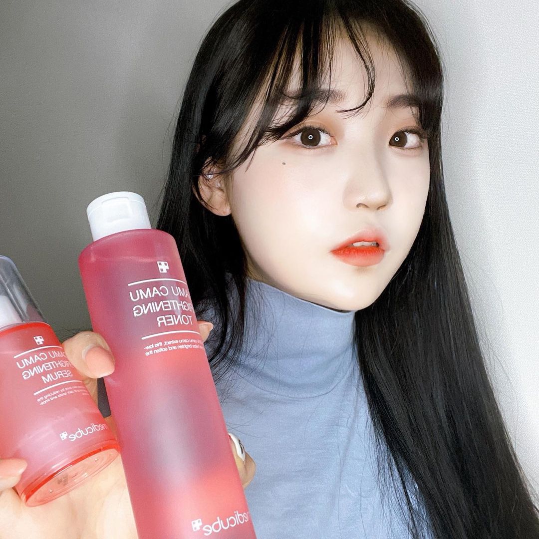  “@medicube_korea 내 주근깨를 없애줘 카무카무야🥺 자기전에 누워서 매일…”