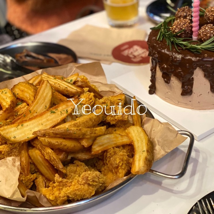 야외 테라스에서 치맥 먹을 수 있는 곳 _ 생활맥주 여의도점