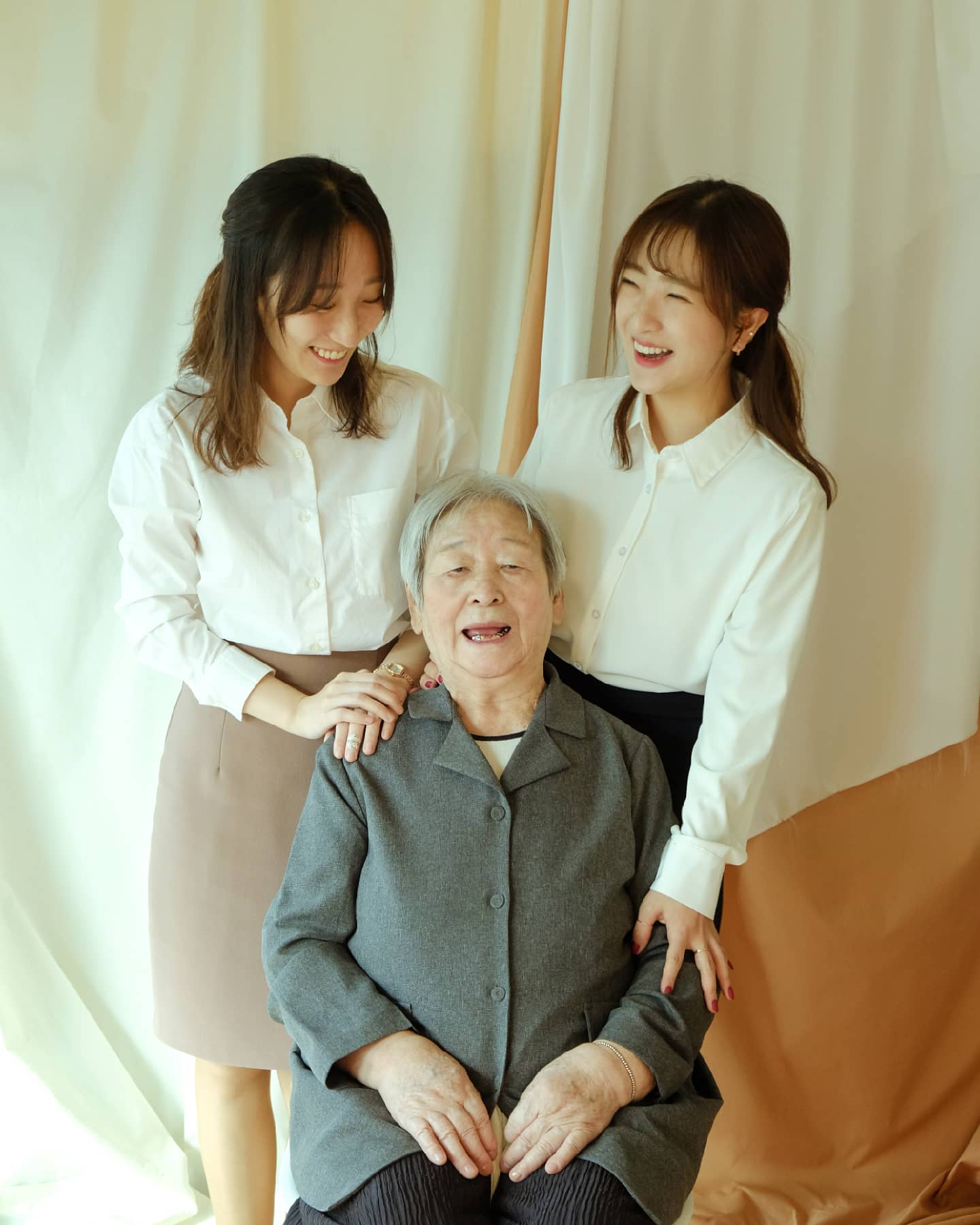 사랑해 앞으로도 많이 웃자
#내전부 #내세상