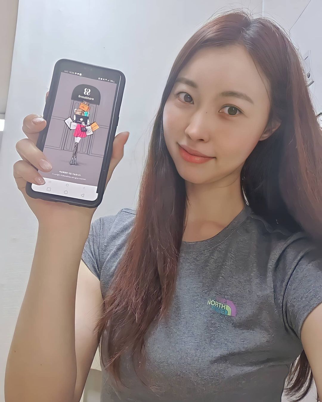  “#협찬 . 요즘 중고마켓 많이 이용하시죠? 뷰블리통통도 자주 이용하는 낮선 분들과 거래도 힘든데 남성분들 만나면 넘 힘들었어요. . 여자만 사용할 수 있는 명품 중고 사이트를 소개해 드려요. . ✔브랜드쉐어는 명품 중고 직거래…”