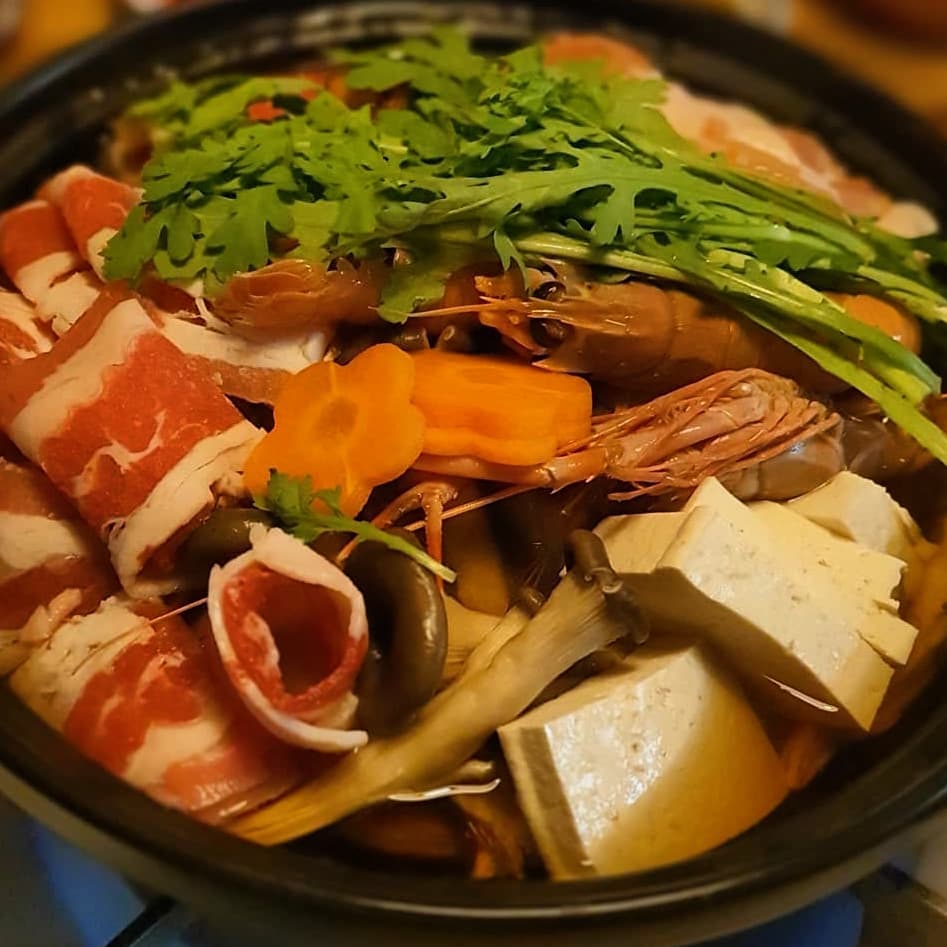 따뜻한 국물이 생각나는
비오는 저녁
오늘 하루 힘들었을 남편을 위한 선물

내가 만든 음식 사진을 올리면
원팟 사진 1개당 2천원이 결식 아동에게 후원되요~
#휘슬러원팟2021 에 참여해요~

참여와 동시에 독일 고메투어 티켓이 걸린 컴패티션에 자동응모 되니 
우리 모두 도전해요~

jejulife_taelin 
the_real_sara_jay 
함께 참여해요~

#휘슬러원팟2021 #휘슬러