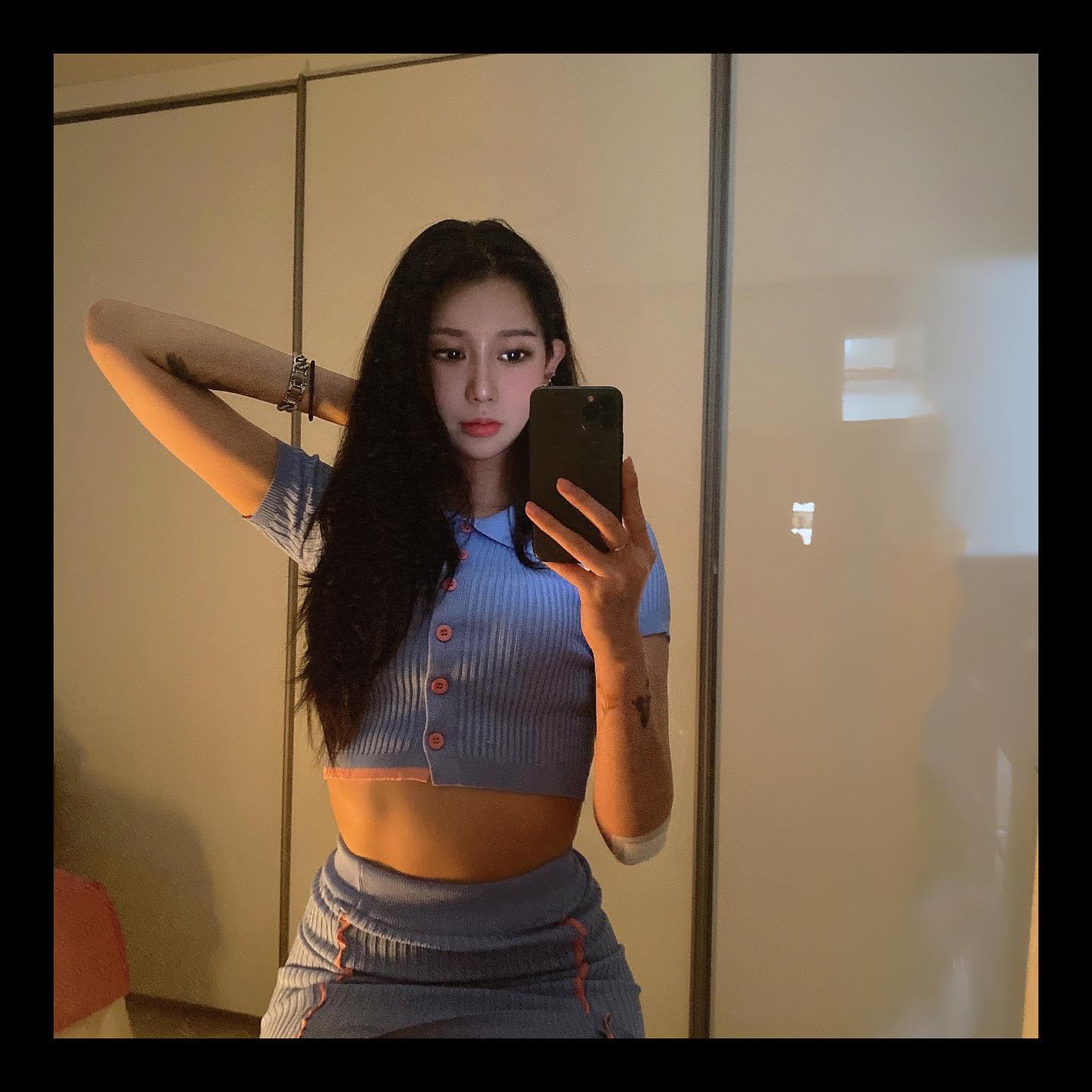😗
.
.
.
.
.
.
.
.
.
.
.
.
.
#얼스타그램 #패션 #첫줄반사 #감성 #26 #맞팔 #소통 #좋아요반사 #데일리룩 #오오티디 #거울샷 #오늘뭐입지 #데일리룩 #fashion #style #오오티디 #일상 #오늘의훈녀 #패션코디 #daily #look #life #likesforlike #selfie #ulzzang #ootd #셀카 #직장인 #댓글반사 #인친
