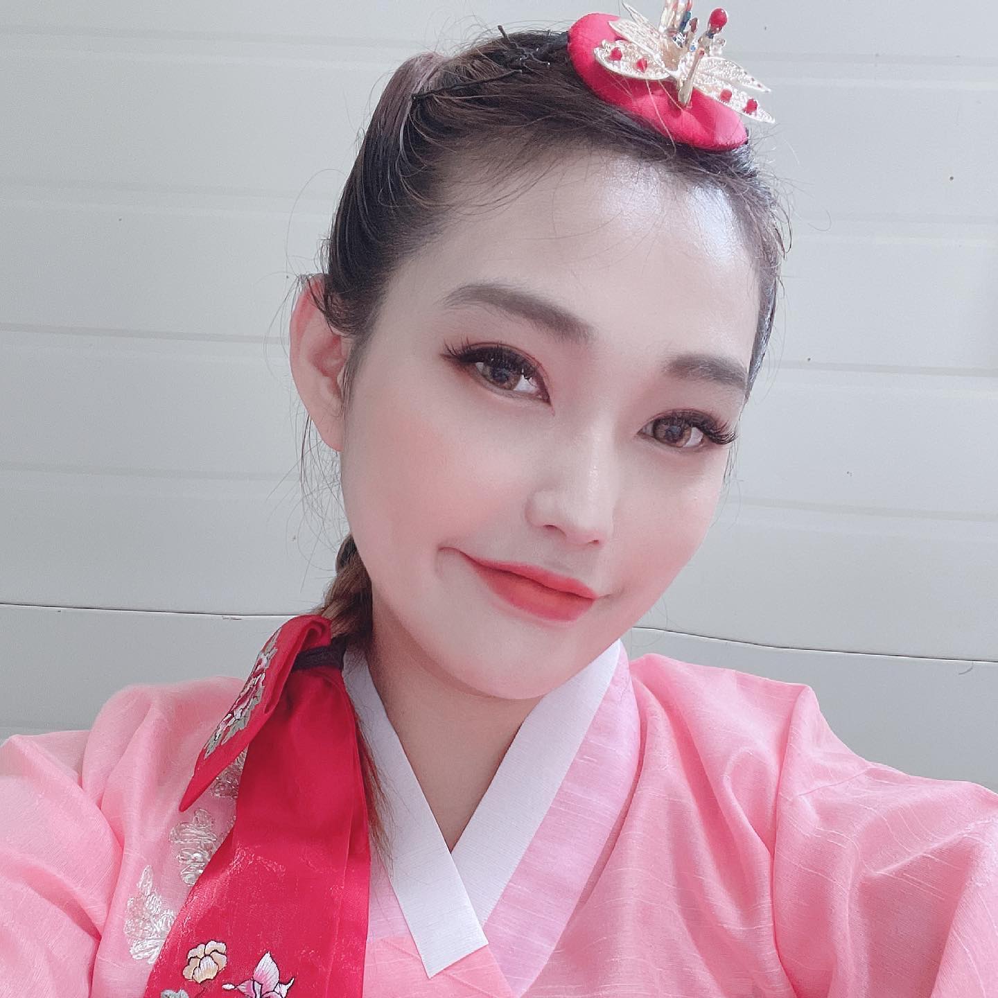설아궁이랑 인스타 칭구할사람✋🏻

www.instagram.com/seol_agung