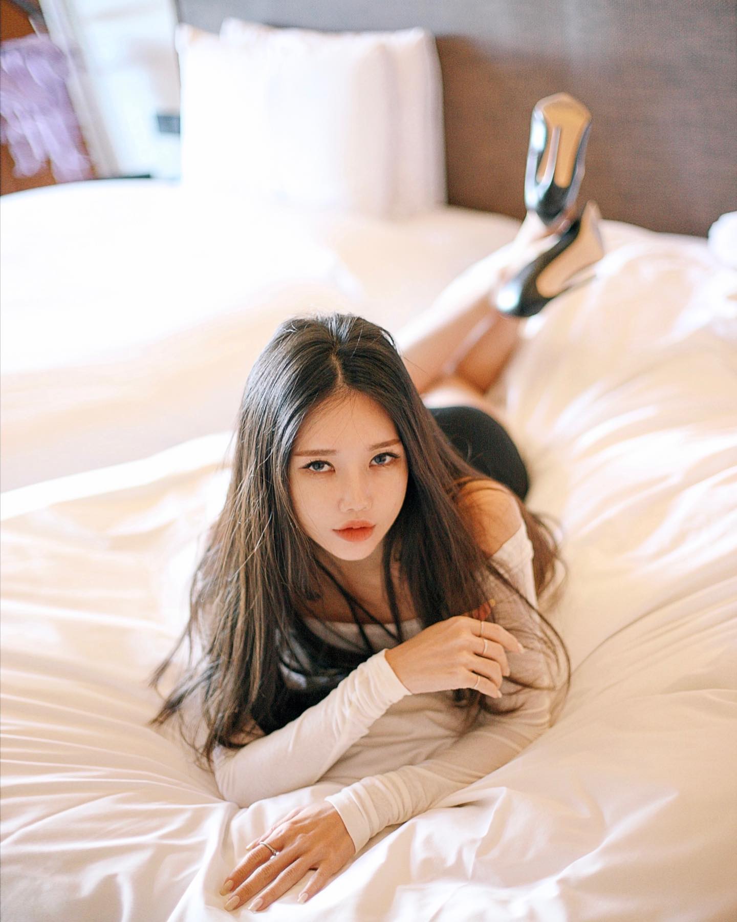 ⠀
날씨가 구리구리
시무룩 메리무룩🥺
다음주 등산, 서핑, 웨이크보드, 물질(?)
다 몰빵해놨는데 취소했네요
장마 끝나면 또 너무 뜨거워져서 못할텐데…징징😫
모두 해피 주말🖤
⠀