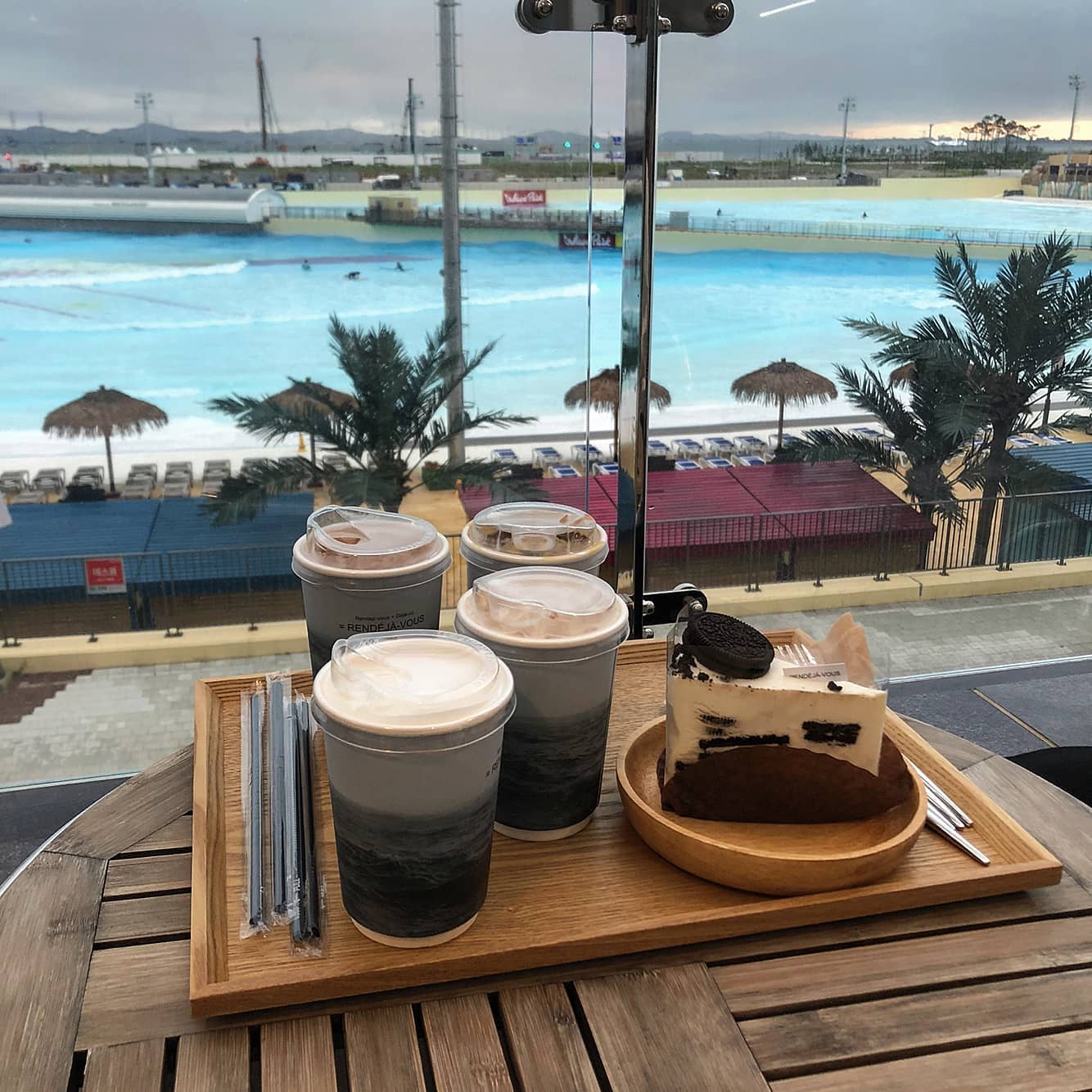 날씨좋을때 한번 더 가야딩🥤🌱