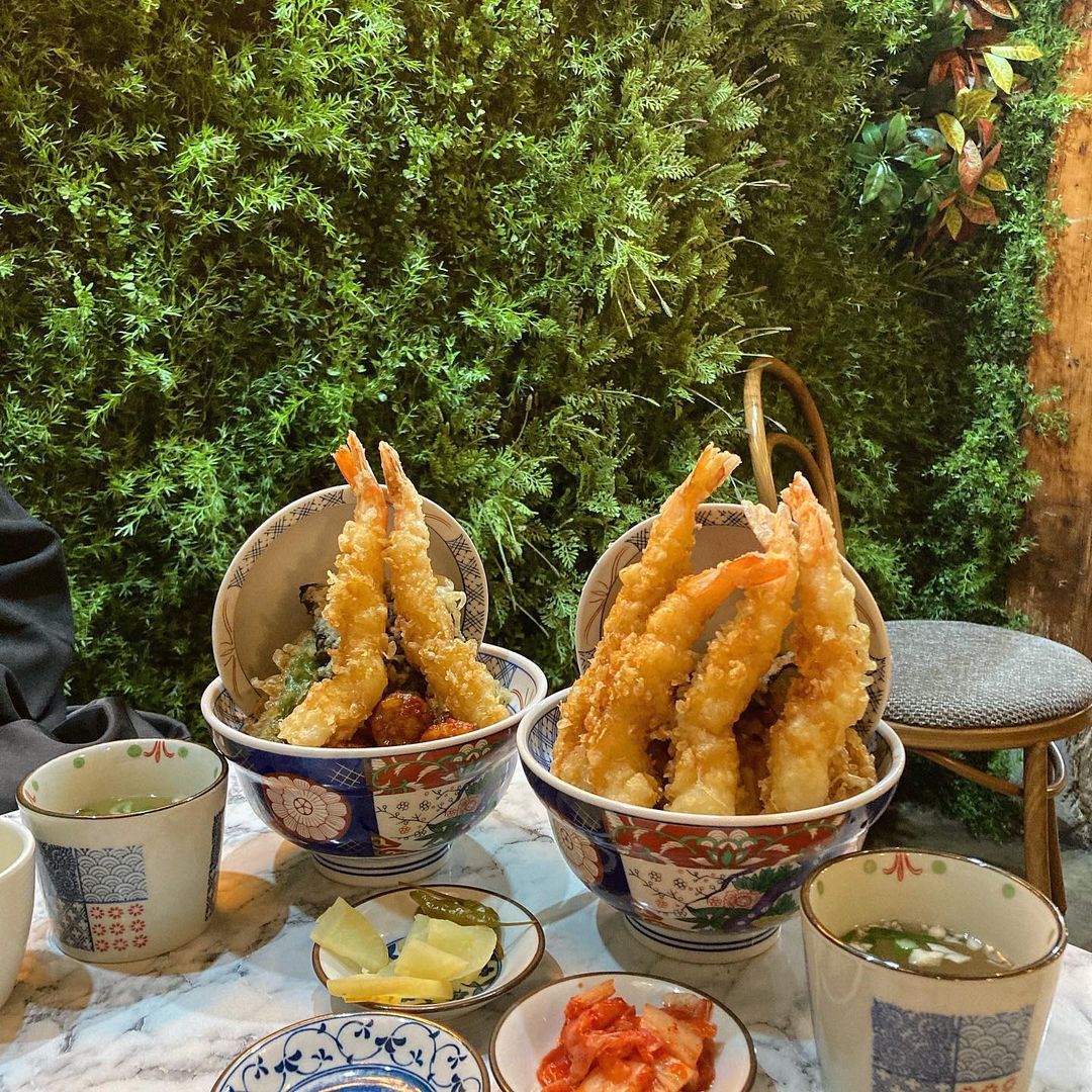 ♥️시공간의 맛집 여행♥️ on Instagram: “<익선동_ #마츠노하나> 진짜 만족도 높은 텐동집을 찾았다. 텐동을 먹으면 처음에는 맛있지만 머지 않아 빨리 질려버