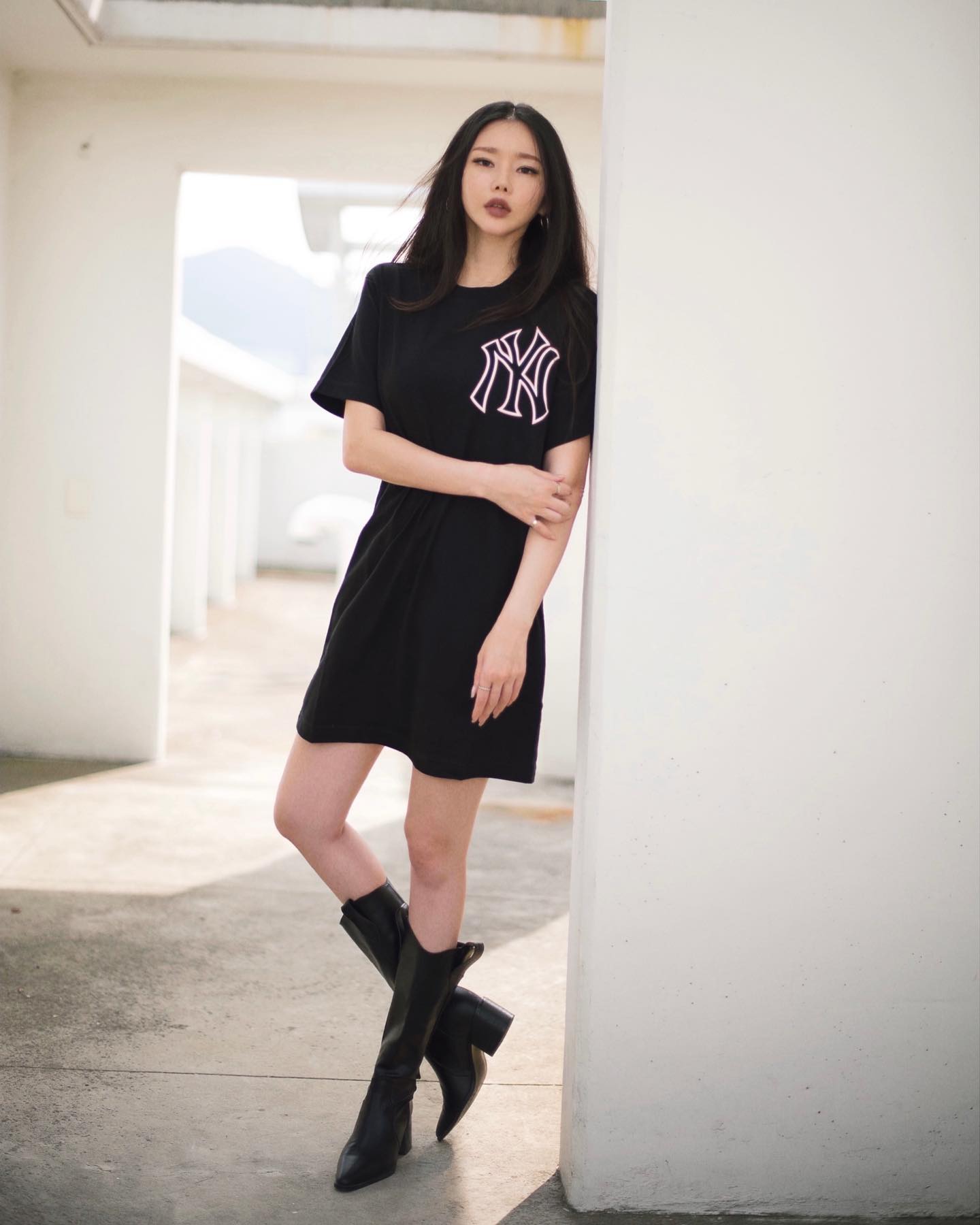 #협찬
새 립틴트 샀는데
완전 파국이다🥸
Happy Sunday🖤
⠀
⠀
⠀
#mlbkorea #mlbcrew #mlb원피스