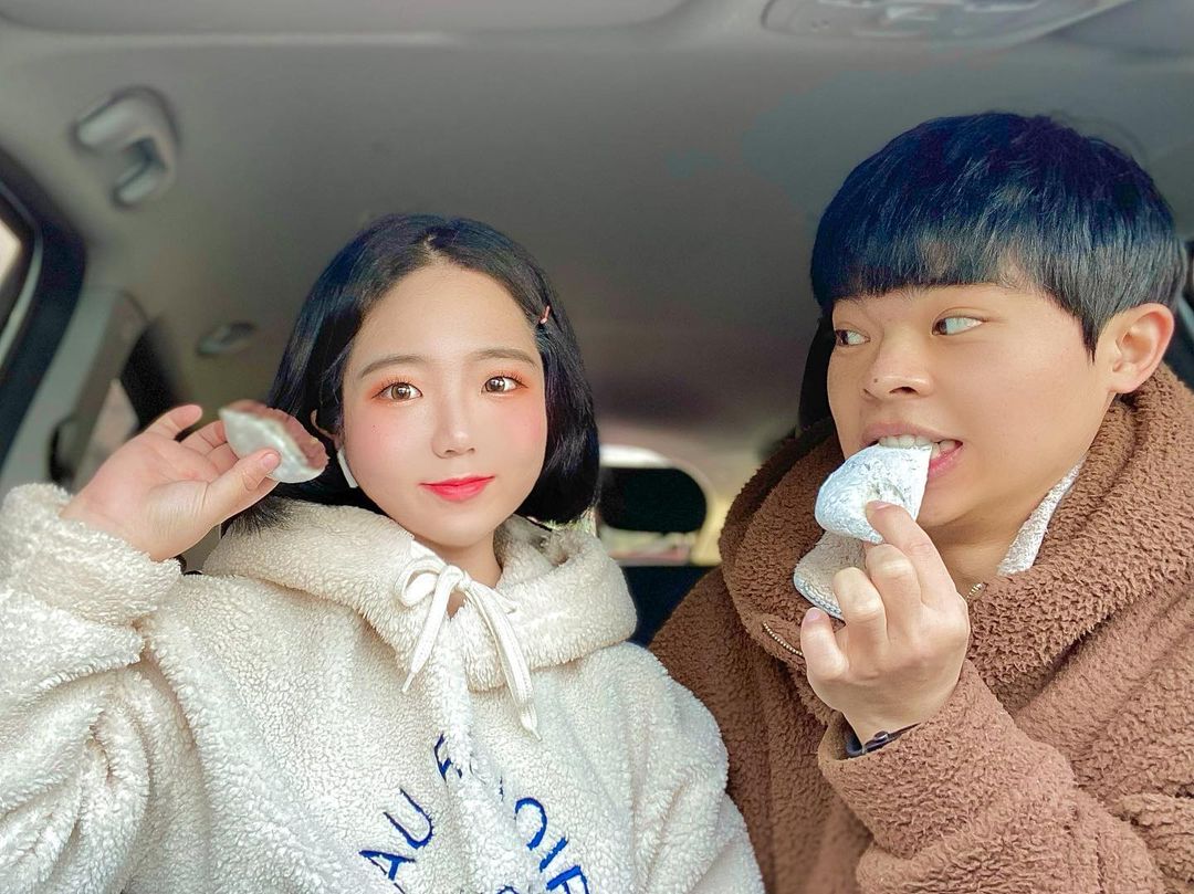 혜 진 on Instagram: “#광고 #ad 여러분 , 떡 좋아하세요 ? ( ´╹ᗜ╹`*) 저는 이번에 #수수담 (@susudam.official ) 마카다미아 ᄎ