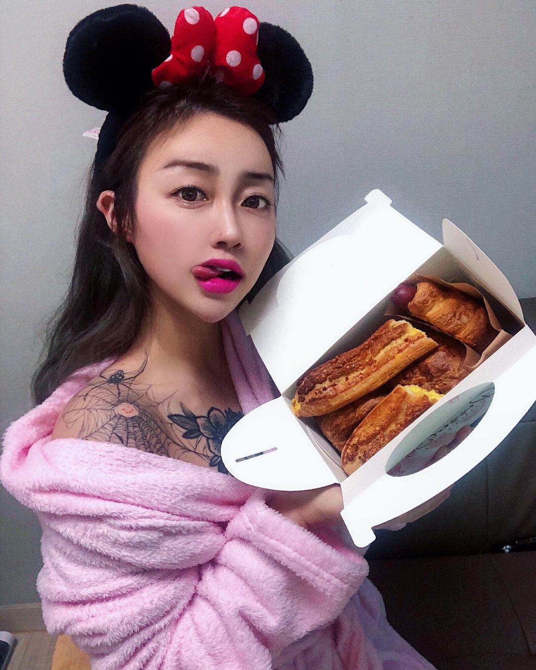 매혹의 홍란 on Instagram: “아니 ' 디저트39' 이 맛있는걸 님들만 먹었던건가요? 빵 하나하나 다 너무 맛있어요 '갈릭브레드' 도 존맛 ! 진짜 가격대비 양이며 질이며 최고에
