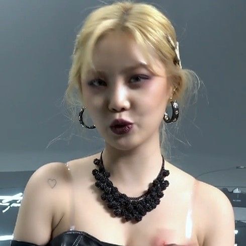 lq soojin ❕❕
-
#soojin #seosoojin #서수진 #수진