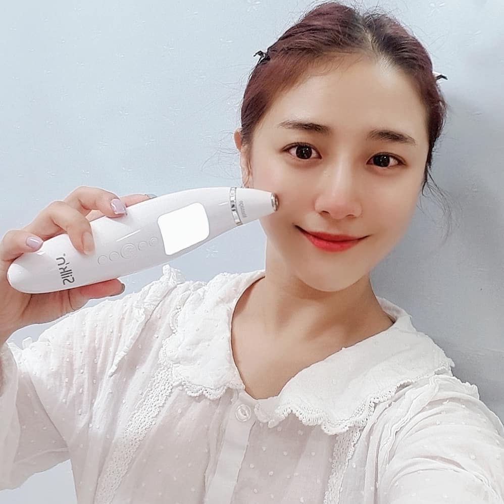 kimvely on Instagram: “#제품협찬 한살 한살 먹을수록 점점 더 커지는 모공 그리고 떨어지는 피부탄력 직장생활,밤낮없는 육아 등등 갈수록 내 몸에 투자하는 시간이 부족해 지는것 같아요 그렇