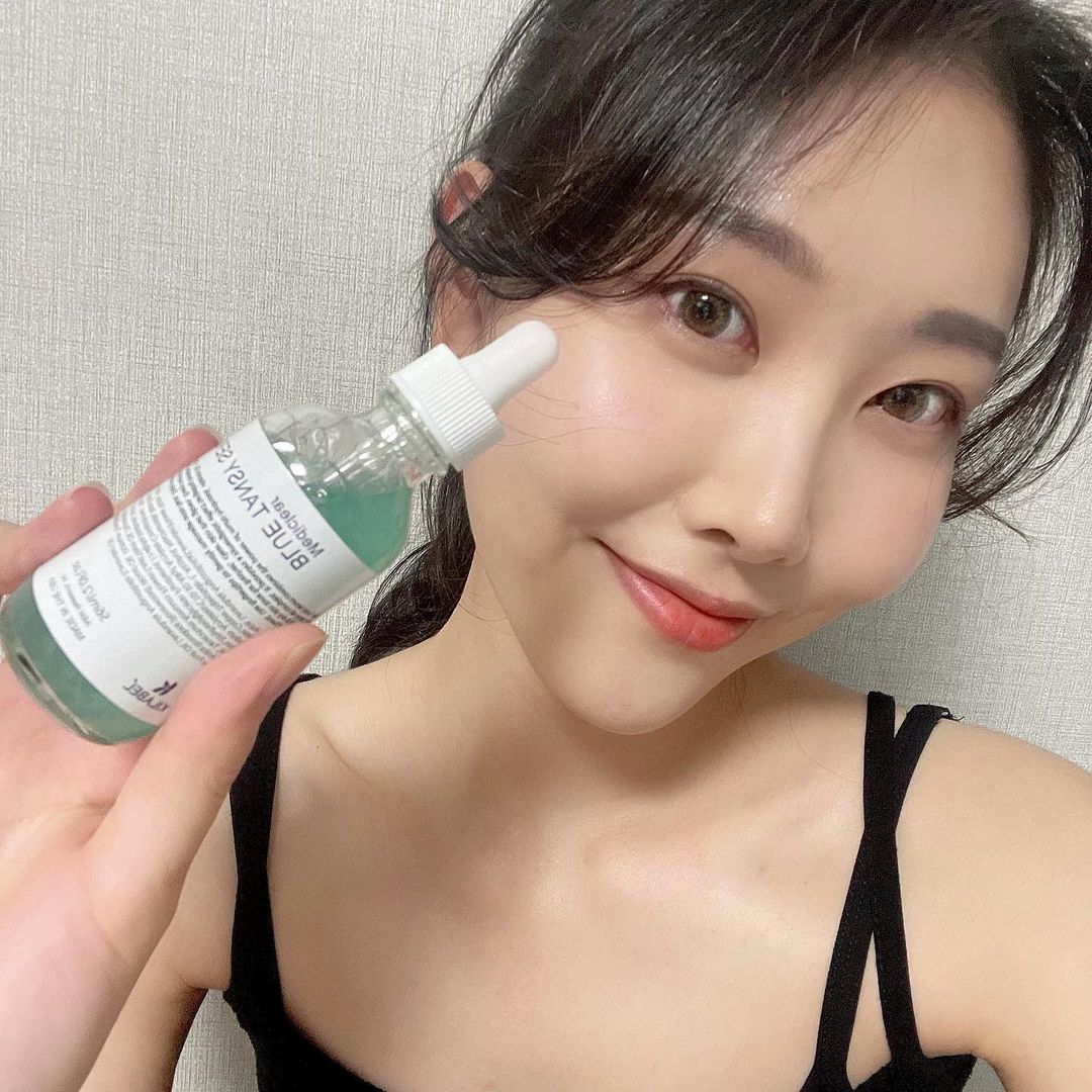 ε ᴊɪ sᴜ ɜ on Instagram: “에스테틱 전용화장품 브랜드인 '키라벨'의 메디클리어 블루탄지 세럼 ❗일명 911세럼❗️ 3주전부터 갑자기 피부트러블파티가 나서 너무 스트레스였는데 그런 피