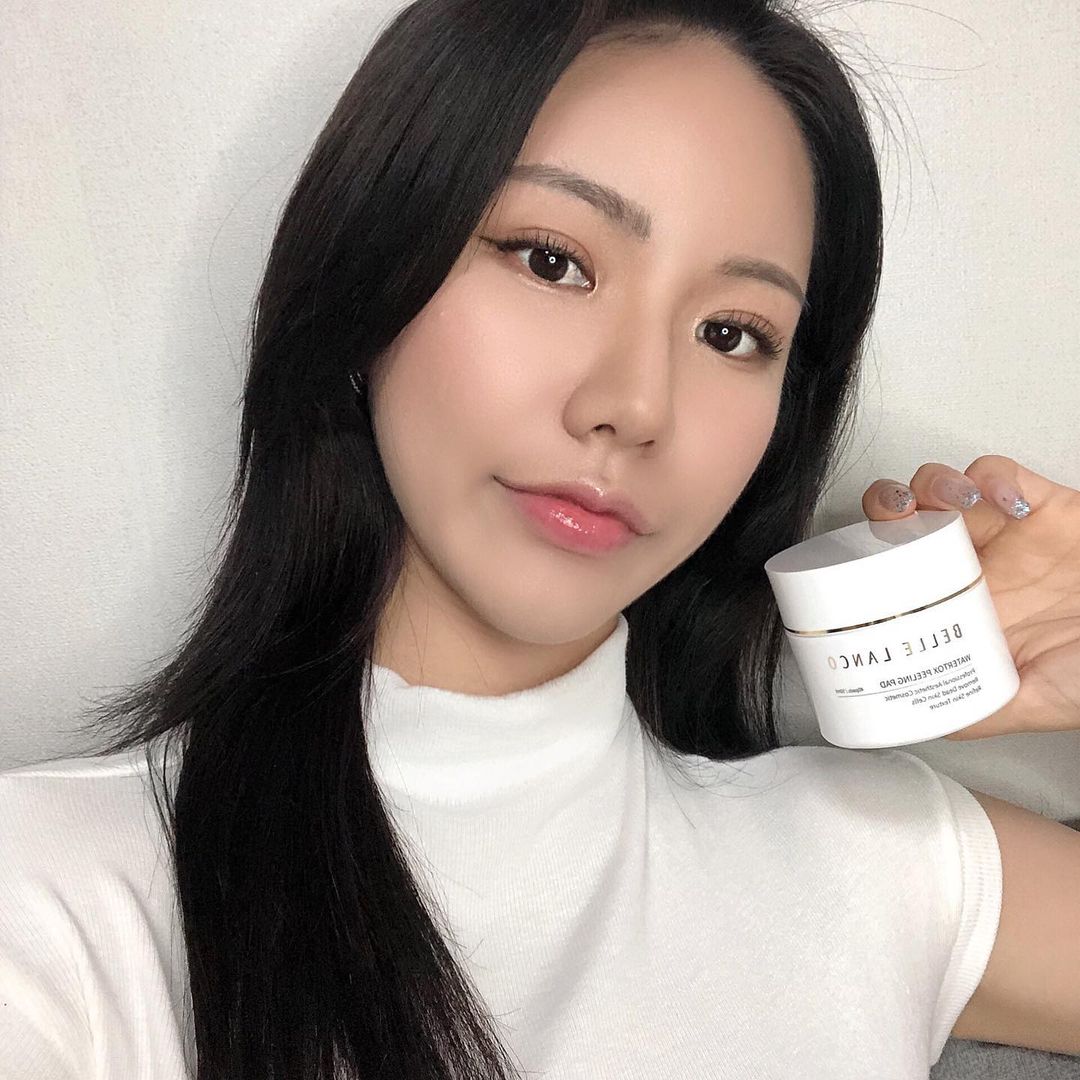 서호빈 (ʜᴏ ʙɪɴ sᴇᴏ) on Instagram: “#제품협찬 #벨르랑코 ⠀ ✔️물톡스 필링패드 ⠀ 각질 케어에 물광 효과를 더하다! 민감 피부도 사용 가능한 3대 각질 케어 성분인 PHA가 피부