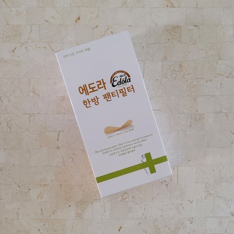 #광고 #에도라한방팬티필터
-
​질염이 잦기도 하고, 면역력이 약한 부위라 그런지 피곤하거나 하면 바로 영향을 받는 곳이 Y존인 Y존케어 유목민이 정착한, 전혀 새로운 제품!.
-
함유된 물질과 제품 자체에 대해 발명특허를 받은 제품으로,
여성의 청결, 질병예방, 건강개선 및 유지를 위헤 평상시에 사용할 수 있는 제품이다. 불쾌한 냄새, 생리통, 생리불순, 질염 등에 도움을 받을 수 있다.
​-
스타킹이나 레깅스를 자주 입거나 정신적 스트레스를 받게 되면 바로 영향을 받는 부분이기도 해서 이러한 Y존에 관한 문제점을 한방 팬티필터로 잡아줄 수 있는 제품이다.
-
향균 효과가 있어서 안좋은 냄새를 잡아주고, 하루 1장으로 24시간 사용이 가능하며, 1mm의 초박형 제품으로, 이질감이나 자극이 적고, 생리 기간이 아닌 평상시에 사용할 수 있는 생활용품이다.
-
팬티라이너를 자주 쓰면 안좋다는 얘기도 있기 때문에 되도록 안쓰려고 하는데 이 제품은 팬티라이너처럼 팬티에 붙이면서도 동시에 케어가 가능해서 간편하게 사용할 수 있다는 장점이 있다. 팬티라이너가 필요한 날에도 덧대어 사용할 수 있다는 점이 팬티라이너 사용에 대한 찝찝함과 거부감을 조금 덜어주어서 만족스럽다.
-
#에도라 #팬티필터 #한방팬티필터 #생리통 #생리불순 #Y존고민 #Y존케어 #Y존냄새 #질염개선