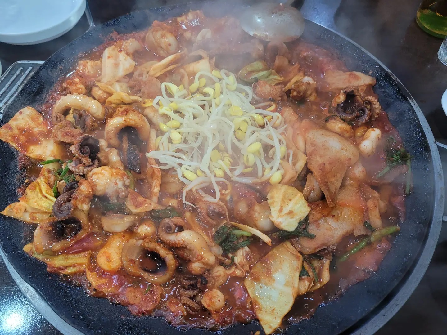 ⠀
또 먹으러가고싶...
배고프니깐 더 생각나넹 🙃
#통진맛집 #김포맛집 #쭈꾸미일당백
