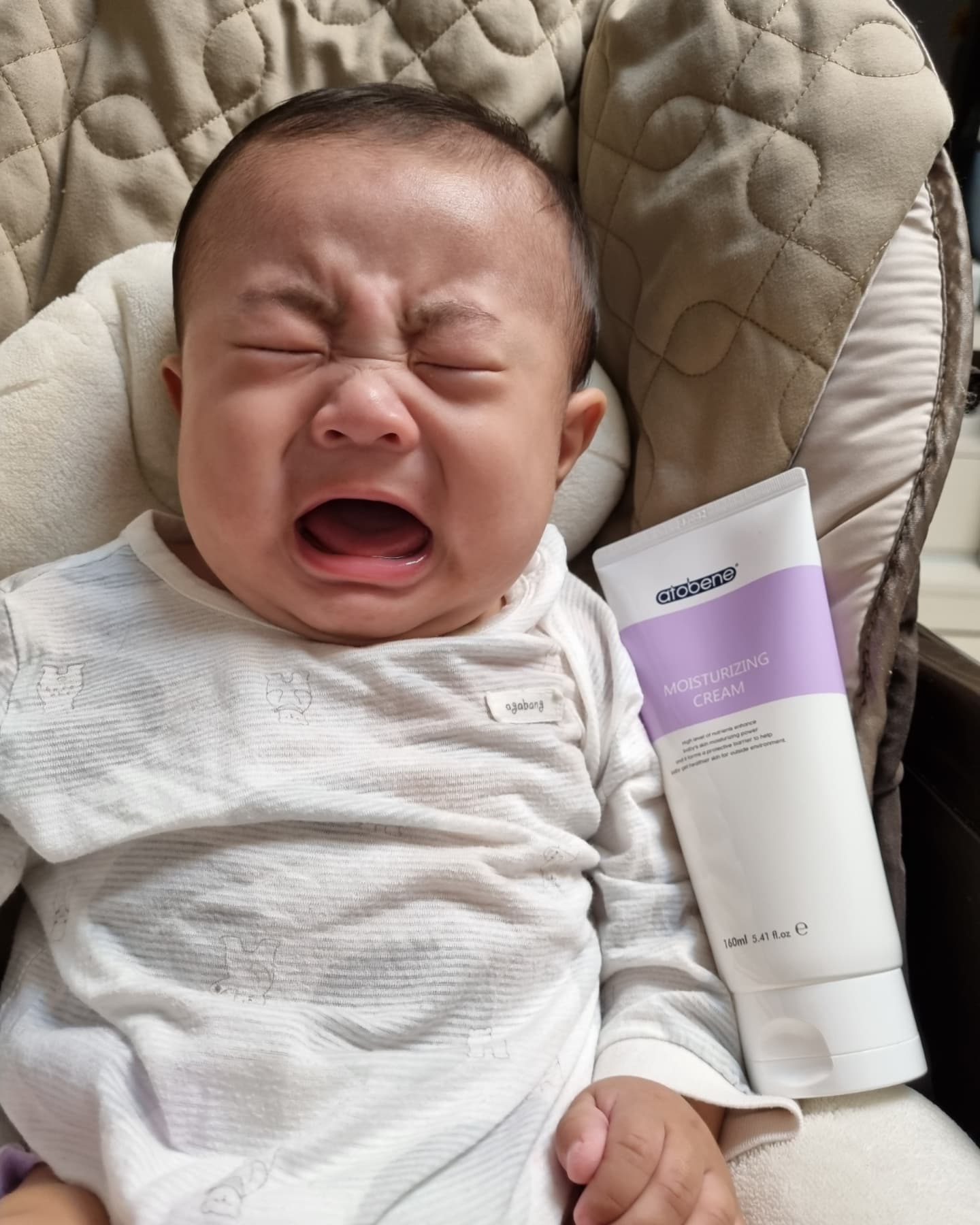 촉촉하고 매끈한 우리아이 피부비결?
5개월간 함께 해 온 #아토베네 덕분💜
이번 #모이스처라이징크림 완전 촉촉
울었을 때 발라주면 피부 진정에도 최고
태율이는 채식과 함께 #아토피크림 으로
문찬이는 침독과 함께 #보습크림 으로 
앞으로도 쭉🙆‍♀️
