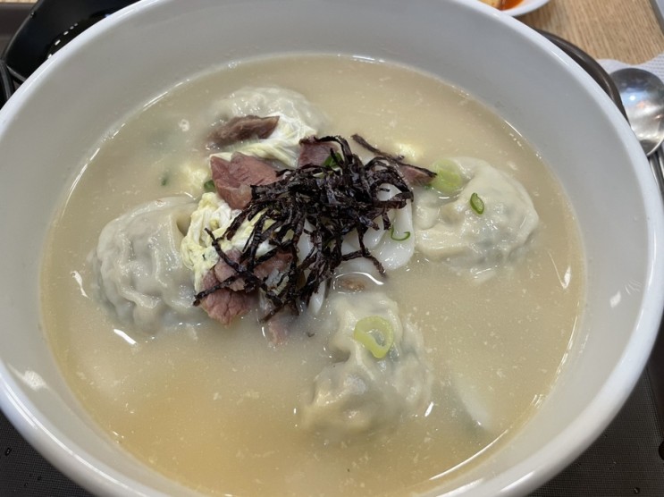 [안산/본오동] 곰탕과 만두 둘다 잡은 "만두빚는 곰집"