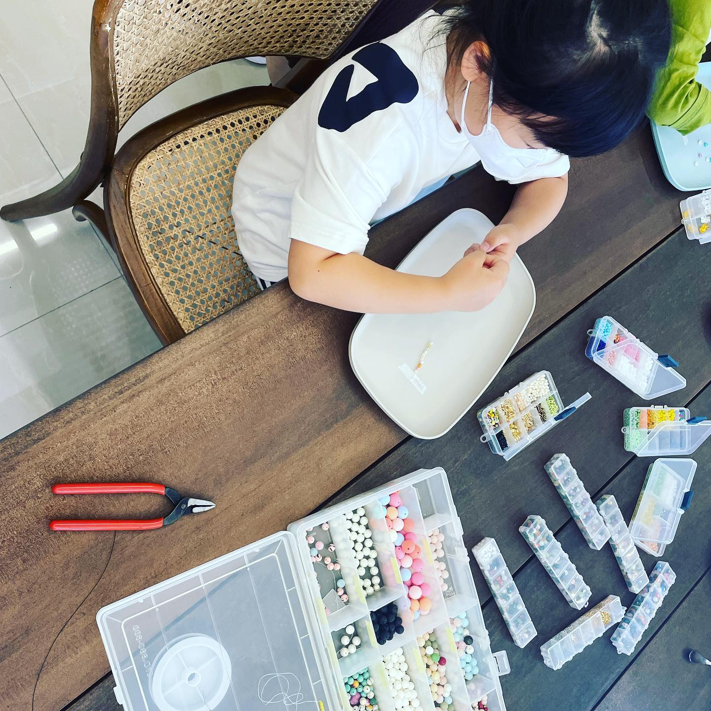 주말아침에 부지런히 키즈쥬얼리만들러 왔어용☺️
다양한 체험이있는 살기좋는 #신성동 먹거리도 많고 맘에든다들어~~

  #신성동온마을축제 #체험마당 #열두달
