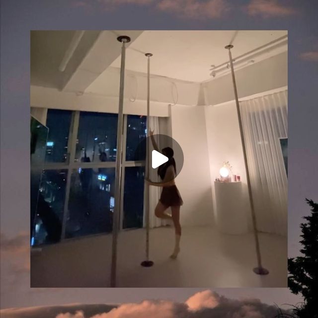 sᴜᴊɪɴ on Instagram: "𝐏𝐨𝐥𝐞.𝐟𝐥𝐨𝐰𝐞𝐫
다음주까지 폴 못타니까 영상이라두,,
학원 가고싶어ㅓㅓㅓㅓ☹️"
