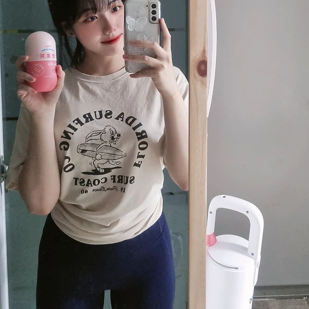 송주은(Ju Eun Song) on Instagram: “#협찬 1년 내내 다이어트하는 사람 나야 나! 🌸내 친구 분홍이 초록이 올뉴 시즌4와 떠나는 일상🌸 여름이 다 지났는데 어디 놀러가지도 못해서 그런지 전보