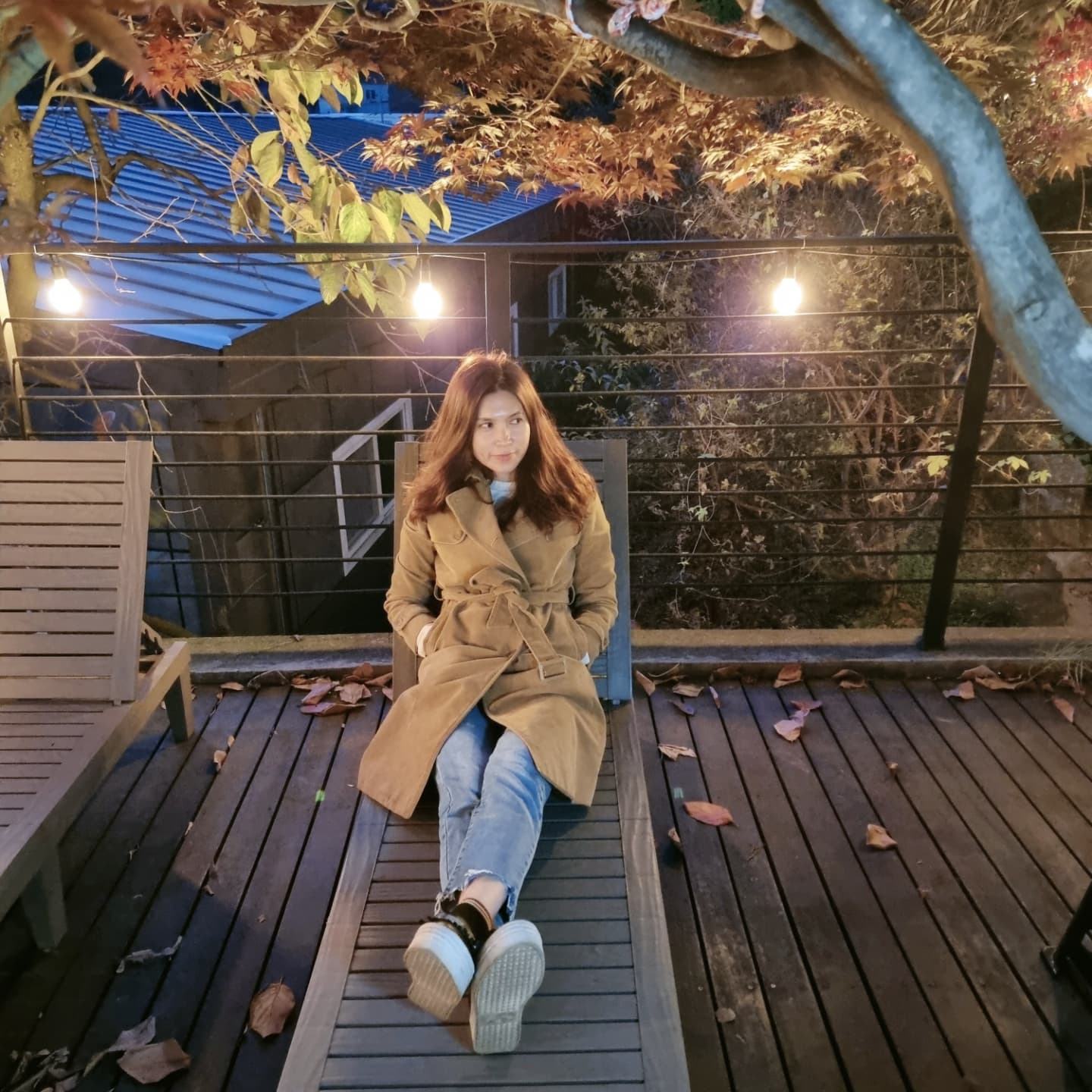 #가을그램

즐거운 주말 보내고 게시가요?
어젠 간만에 가을느낌 만끽햇네요..

춥다춥다 하는사이에
모르게 가을 이 살짝 와 있었네요..
못알아봐서 미안

잠시 다녀가지만
잘 즐겨볼게...👋
짧게 다녀 가는 가을..

잘 즐겨보아요..

😄🍂🍁🖤🤎
#가을 #낙엽 #가을코디 #역시 #난웜톤
#토요그램