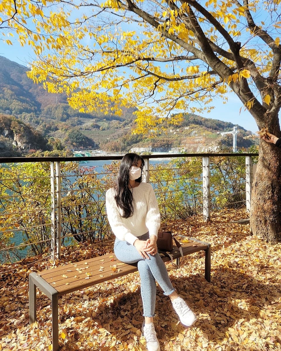 가을 나들이 🌸 
낙엽 색깔이 너무 이쁘다 🌼
.
.
.
.
#광명 #안양 #fff #일상스타그램 #얼스타그램 #셀스타그램 #선팔하면맞팔가요 #맞팔100 #좋반100 #칼맞팔 #좋아요반사 #첫줄좋반 #반사 #좋테 #좋반 #좋반댓 #첫줄반사 #like4likes  #선팔하면맞팔 #맞팔 #선팔 #오오티디 #ootd #디엠환영 #dm
#followforfollowback #follow4like #f4f #フォ
ロー