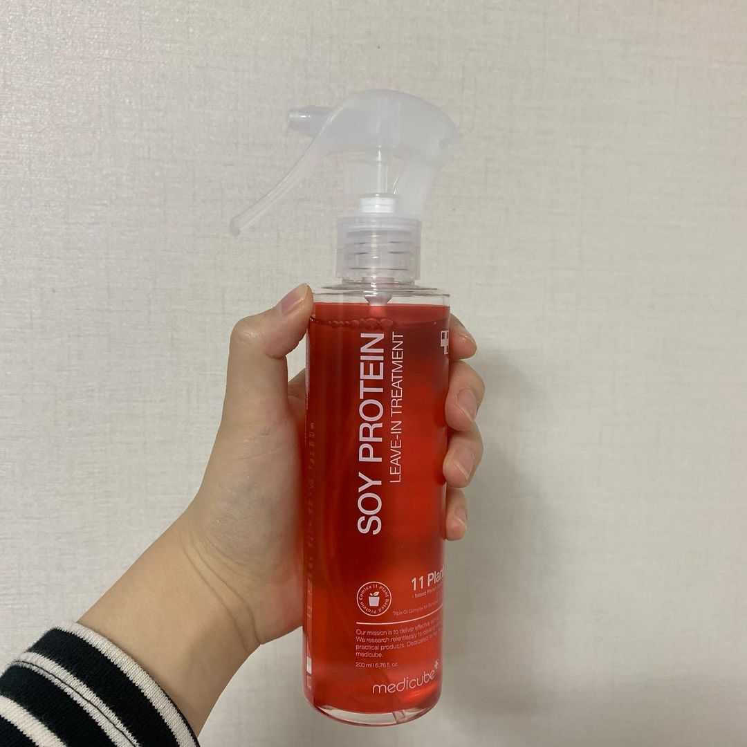 민선티 on Instagram: “#협찬 거의 일년동안 헤어관리를 안하다가 12월 촬영전 급하게 다시 관리를 시작하게되었어요. 많은 제품 중 나와 같은 바쁜 사람을 위한 세상에서 가장 쉬운 극손상모