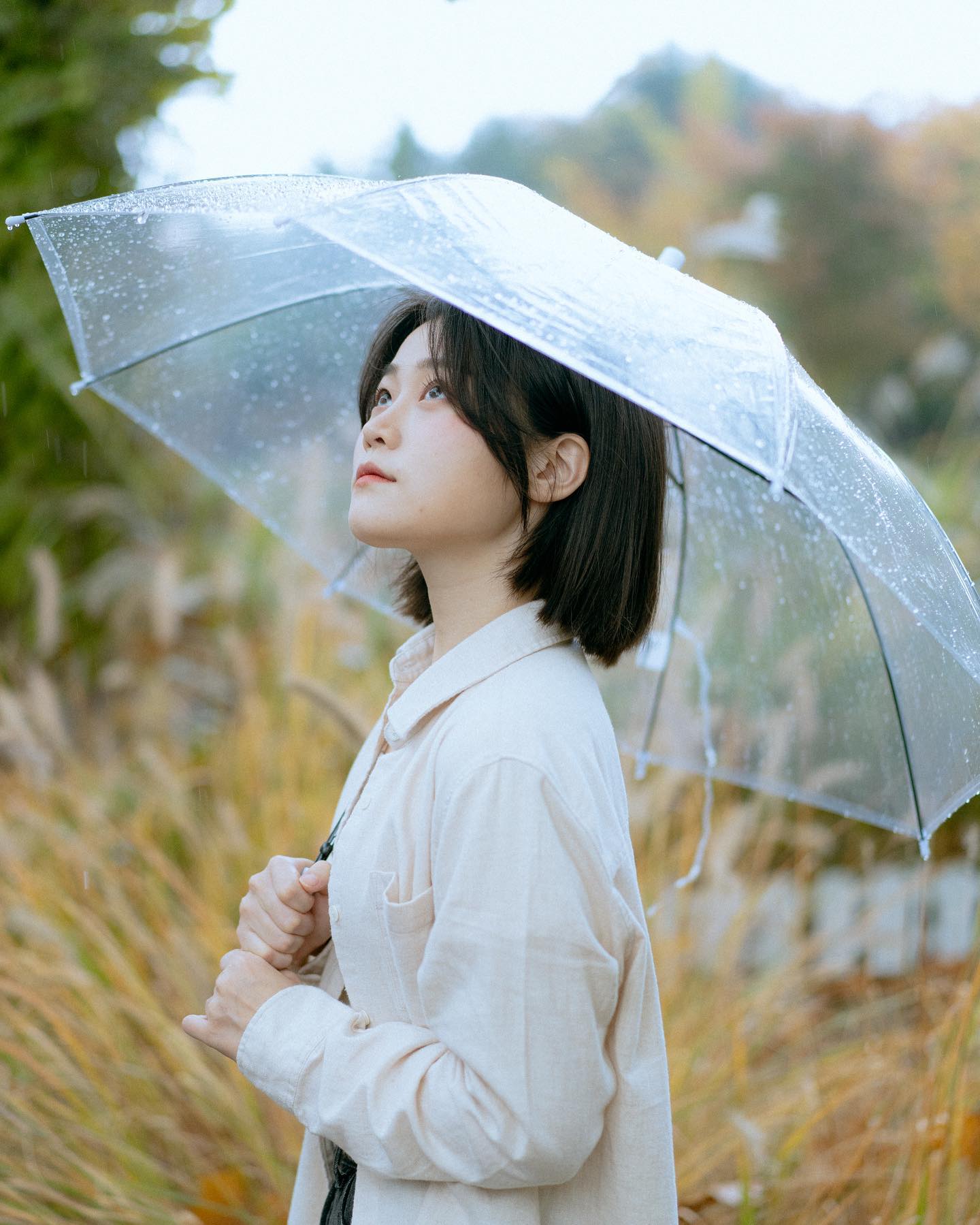우연히 소나기에 찍게 된 스냅사진 
재밌고 특별한 경험☂️