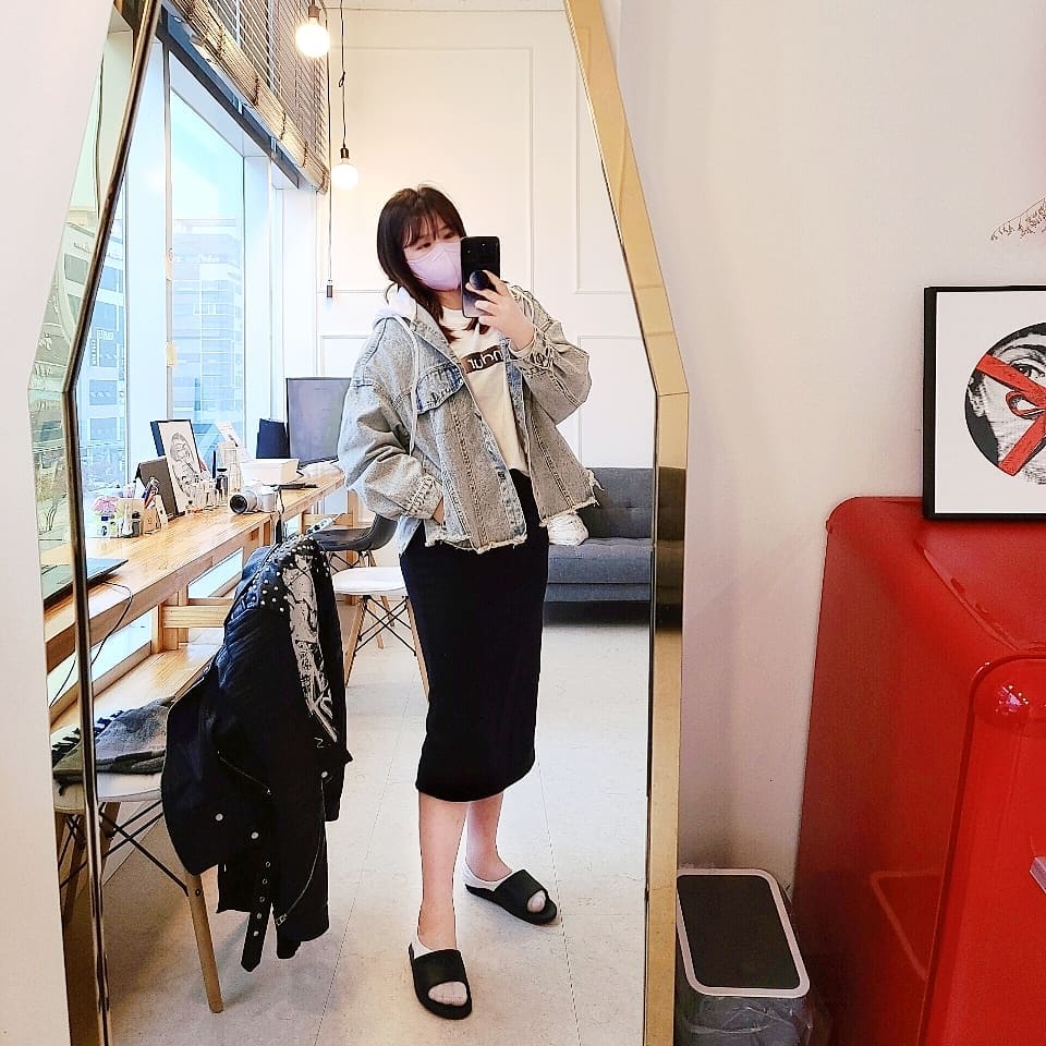 갑자기 추워진 탓에 감기걸려서
오늘하루 꼬박 14시간을 잤네 🥲
내 주말 어디로 갔냐구 🤒