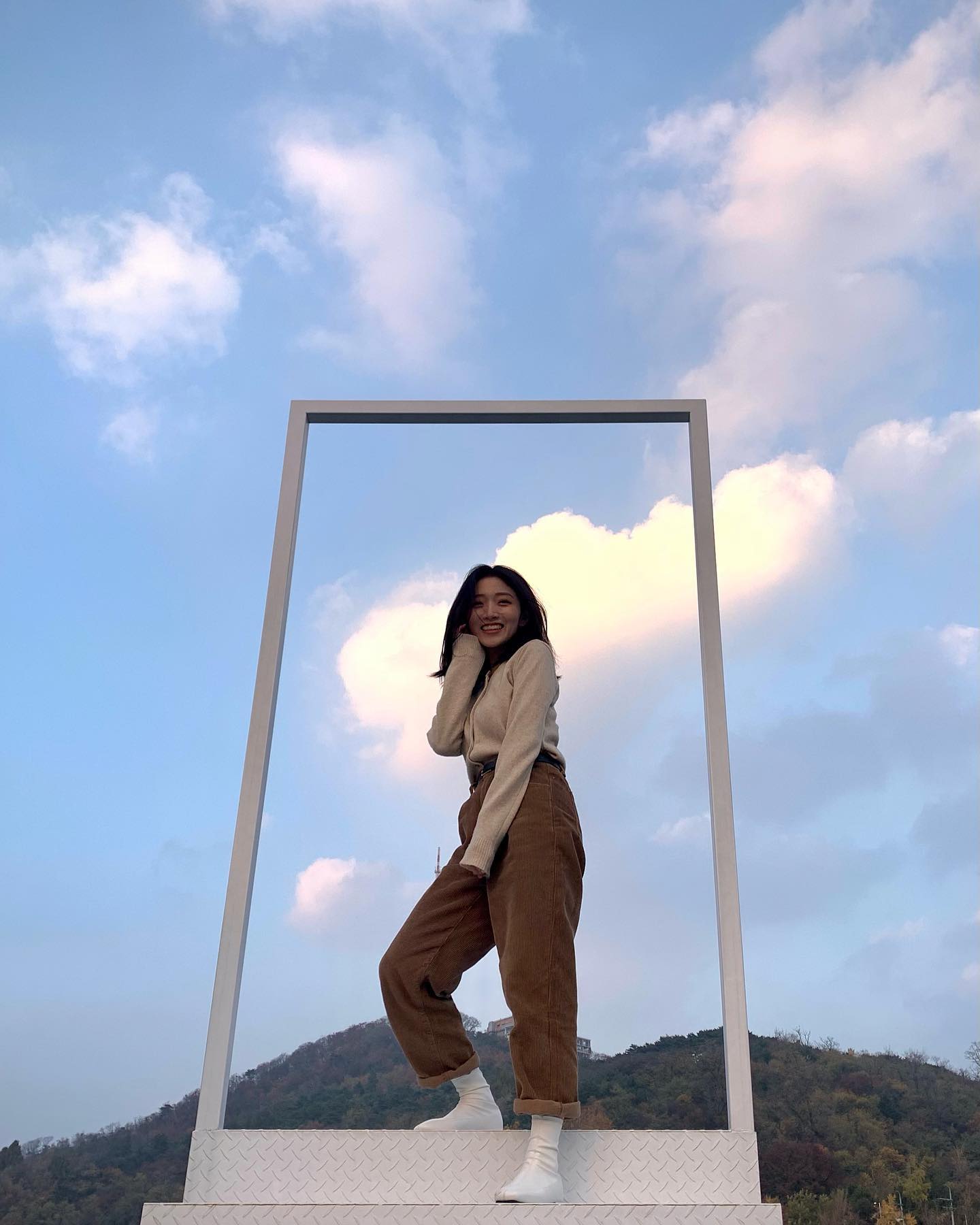 두 발 다는 못 올립니데이~

#무서움🥲