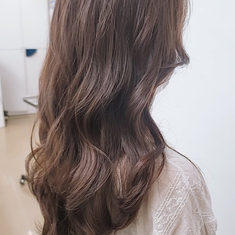 랄랔 on Instagram: “🧡#간편한트리트먼트 #젖은머리 에 칙ㅡ 칙- 간편한 트리트먼트😙 헤어 드라이기로 사용 전에 뿌리고 말려만 주면 찰랑이는 #머릿결 get🖤 🧡#실리콘프리 / 진짜 #단백질