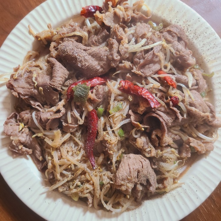 [리뷰] 육우 차돌박이로 차돌박이 숙주볶음 만들어봤어요(국내산 소고기)