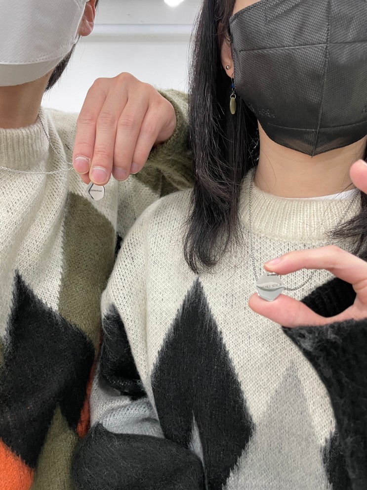 크리스마스선물로 너무 좋은 목걸이 '데일리유니크 각인 커플목걸이'