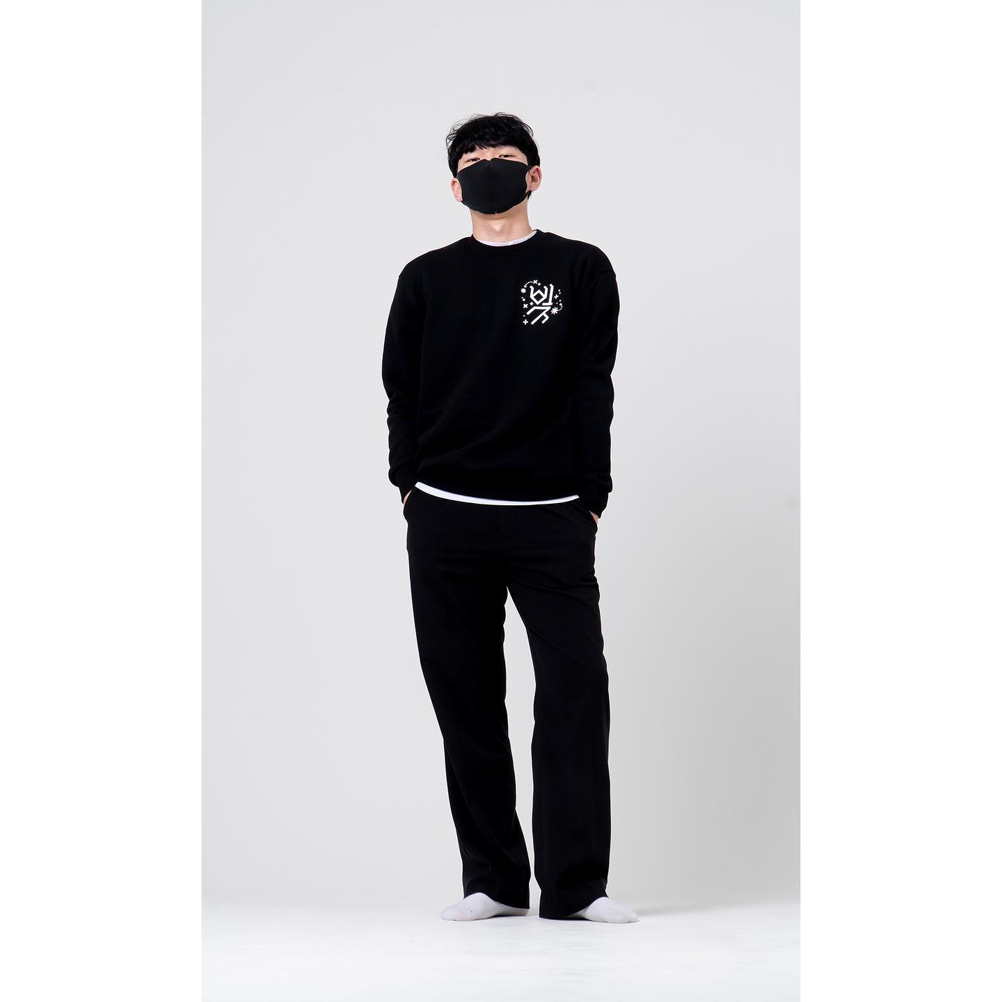 '꼴' 한글 맨투맨 펀딩

designedbyyeon
untitleddddb
s19980831
b_causei_am
younglee474
8yul_
c2_crystal_art

7명의 작가가 각자 표현한 '한 글자' 한글 맨투맨 펀딩이 12월 16일부터 시작합니다. 텀블벅 사이드프로젝트 기획전에서 확인 하실 수 있으니 많은 관심 부탁드립니다 :)

tumblbug.com/the_kkol