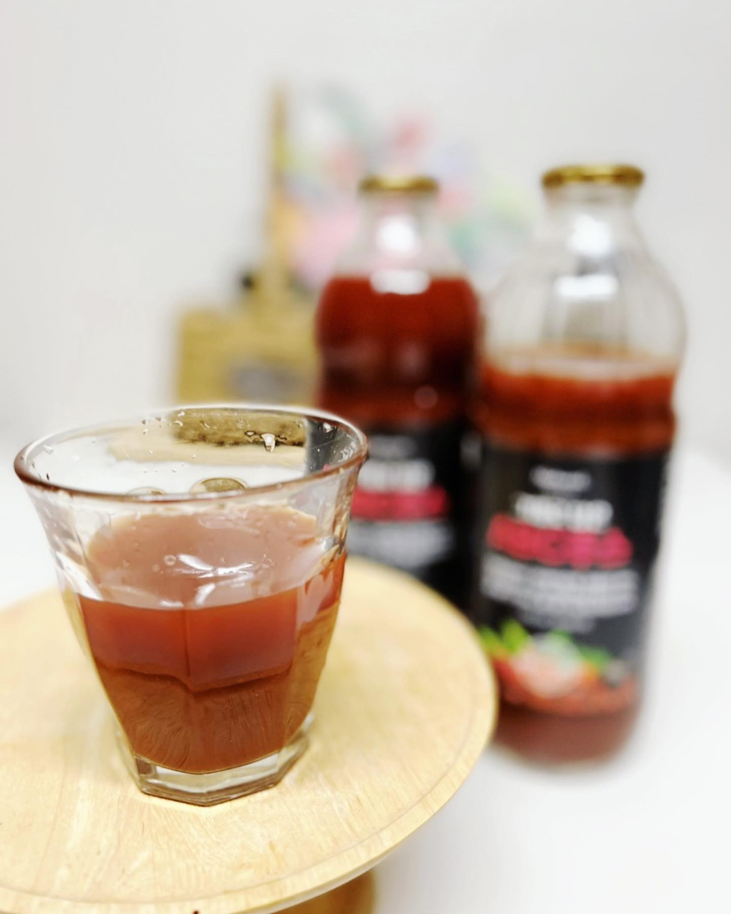 🥤 믿을수 있는 브랜드
국민건강생활👍

[그대로담은ABC주스 ]
(13,900원)

총내용량: 1,000mL(440kcal)

엄선해서 고른 좋은 품질의 
사과, 비트, 당근만을 사용
국내산 사과 🍎 40%
터키산 비트 🥔 20%
터키산 당근 🥕 40%

맛있는 비율로 착즙하여 만들어졌어요

✅실시간 모니터링과  까다로운 품질관리!

✅식품제조 공정에 최적화된 제조시설에서 생산

✅철저하고 엄격한 위생관리 

#그대로담은abc주스 #국민생활건강 #abc주스 #abc쥬스 #디톡스다이어트 #다이어트쥬스 #협찬